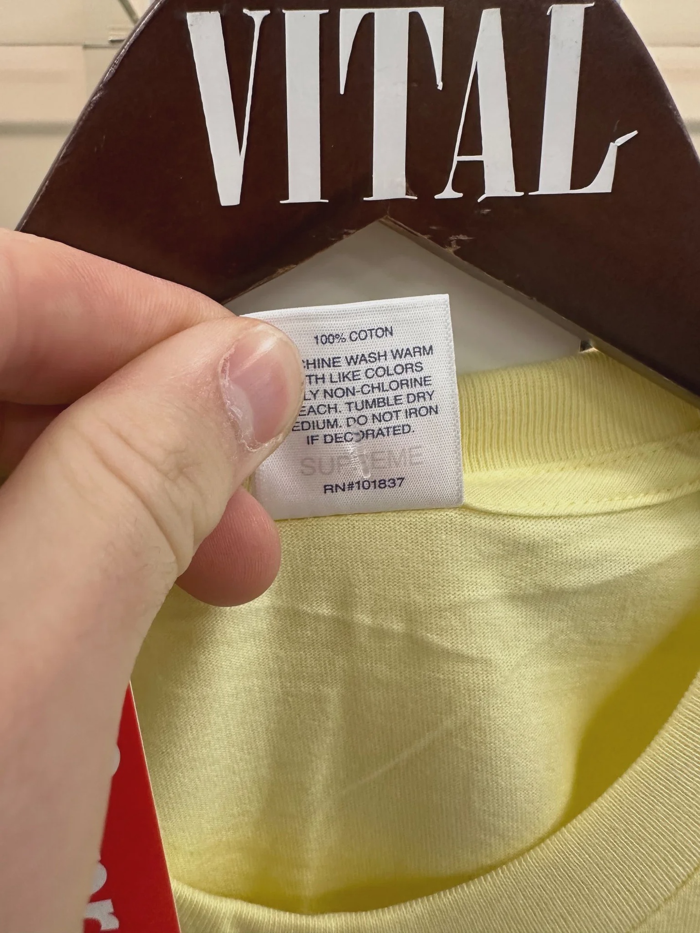 Supreme KAWS Chalk Logo Tee Pale Yellow • Brand New [6265] - photo 3