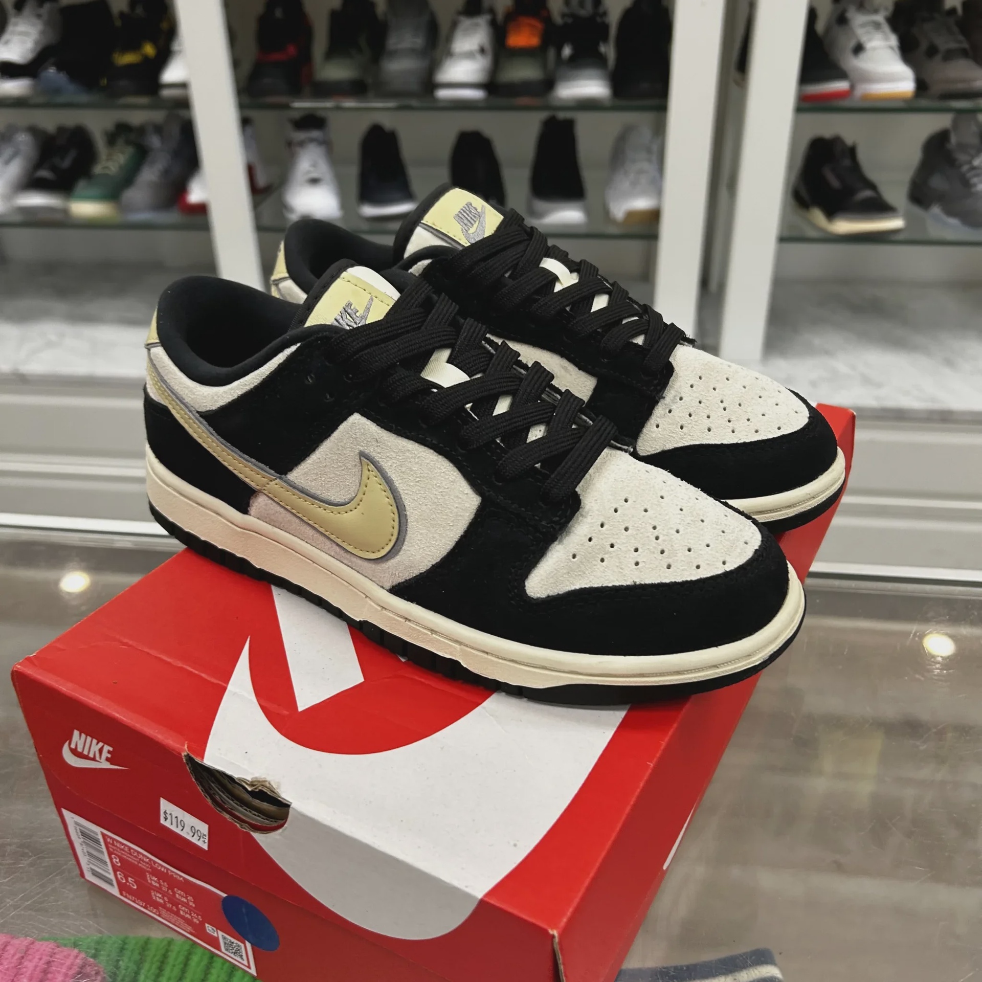Nike Dunk Low LX Black Suede Team Gold (W) • Pre-Owned [1338] - photo 6