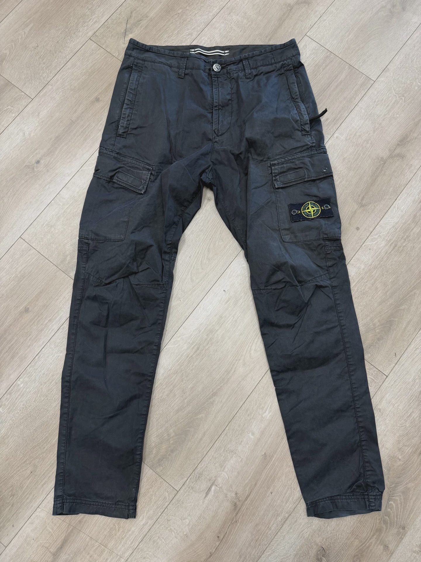 Stone Island Garment-Dyed Slim-Fit Cargo Pants • Pre-Owned [9107] - photo 1