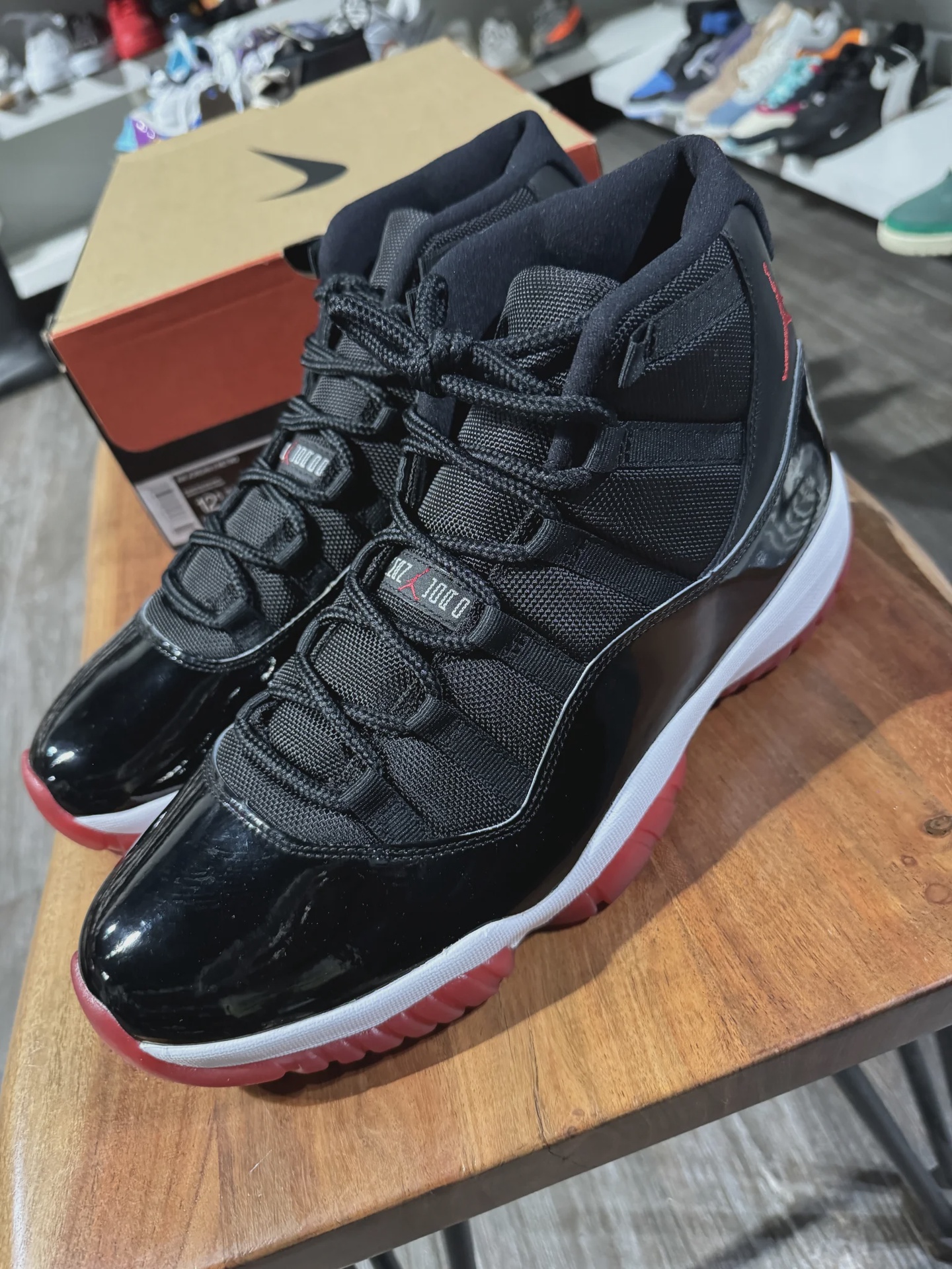 Air Jordan 11 Retro Playoffs Black Red (2019) • Pre-Owned [3692] - photo 2