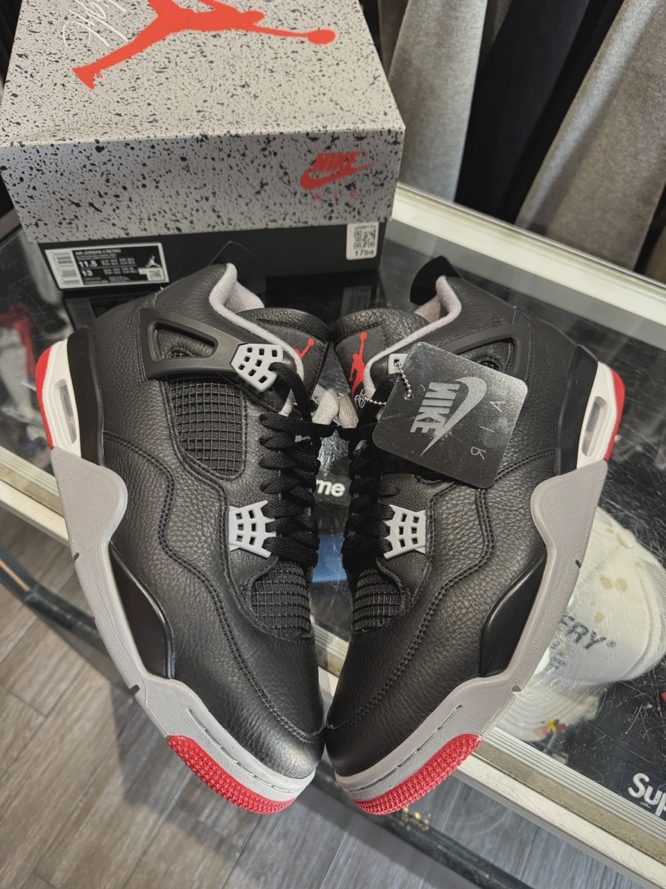 Air Jordan 4 Retro Black Red Reimagined • Pre-Owned [7032]
