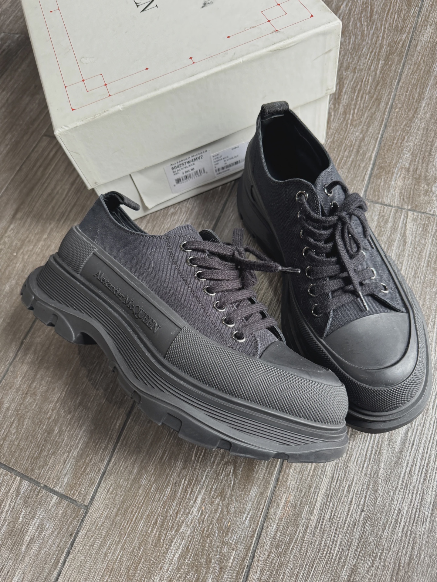 Alexander McQueen Black Low Boot  Sneaker • Pre-Owned [2963] 2
