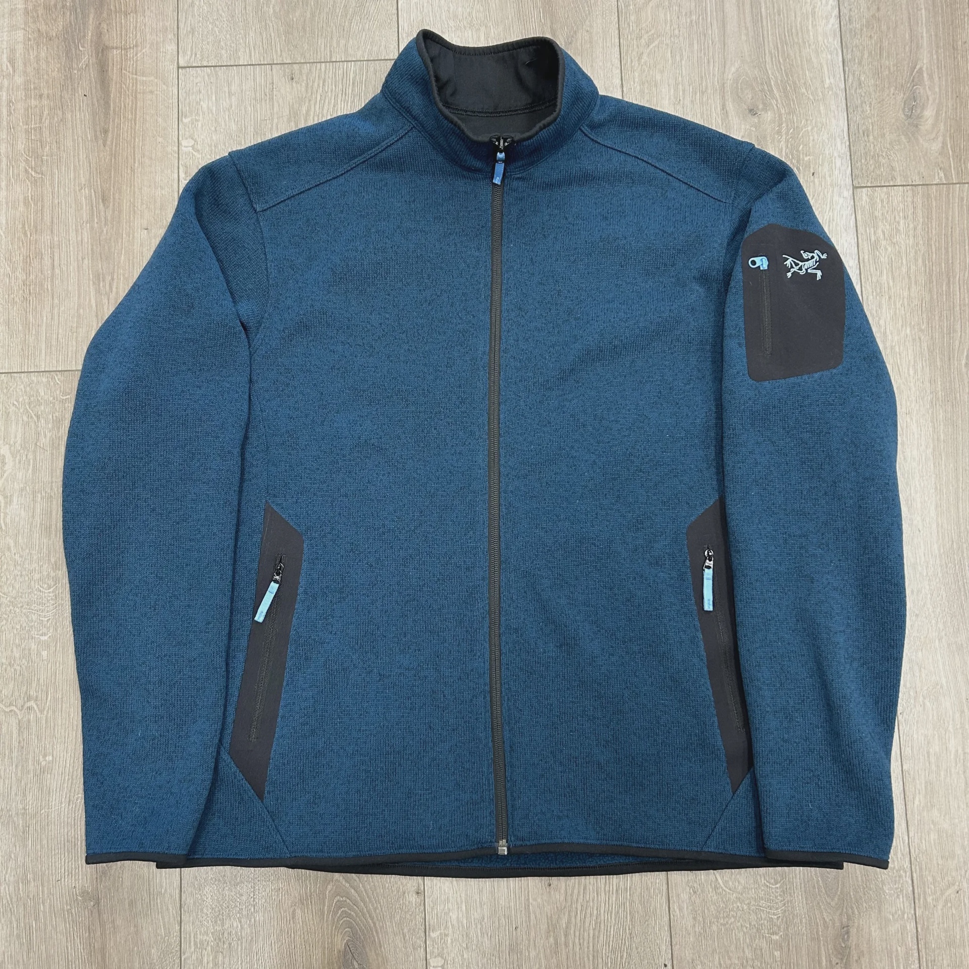 Arc'teryx Arc’teryx zip up - Size XL