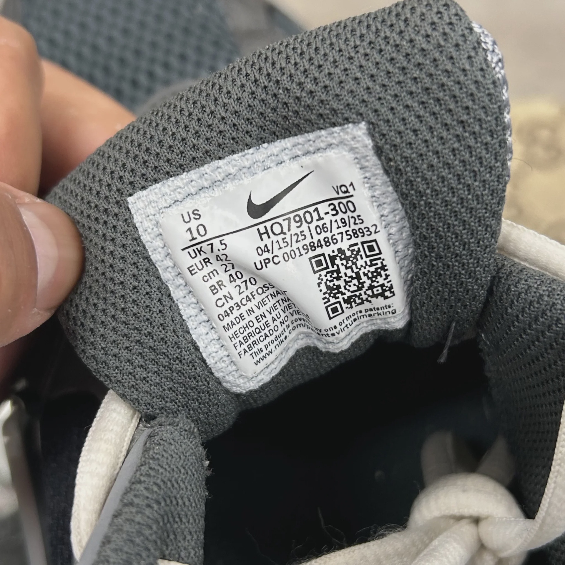 Nike V5 RNR Seaweed Metallic Silver (Women's) NO BOX • Pre-Owned [5303] - photo 2