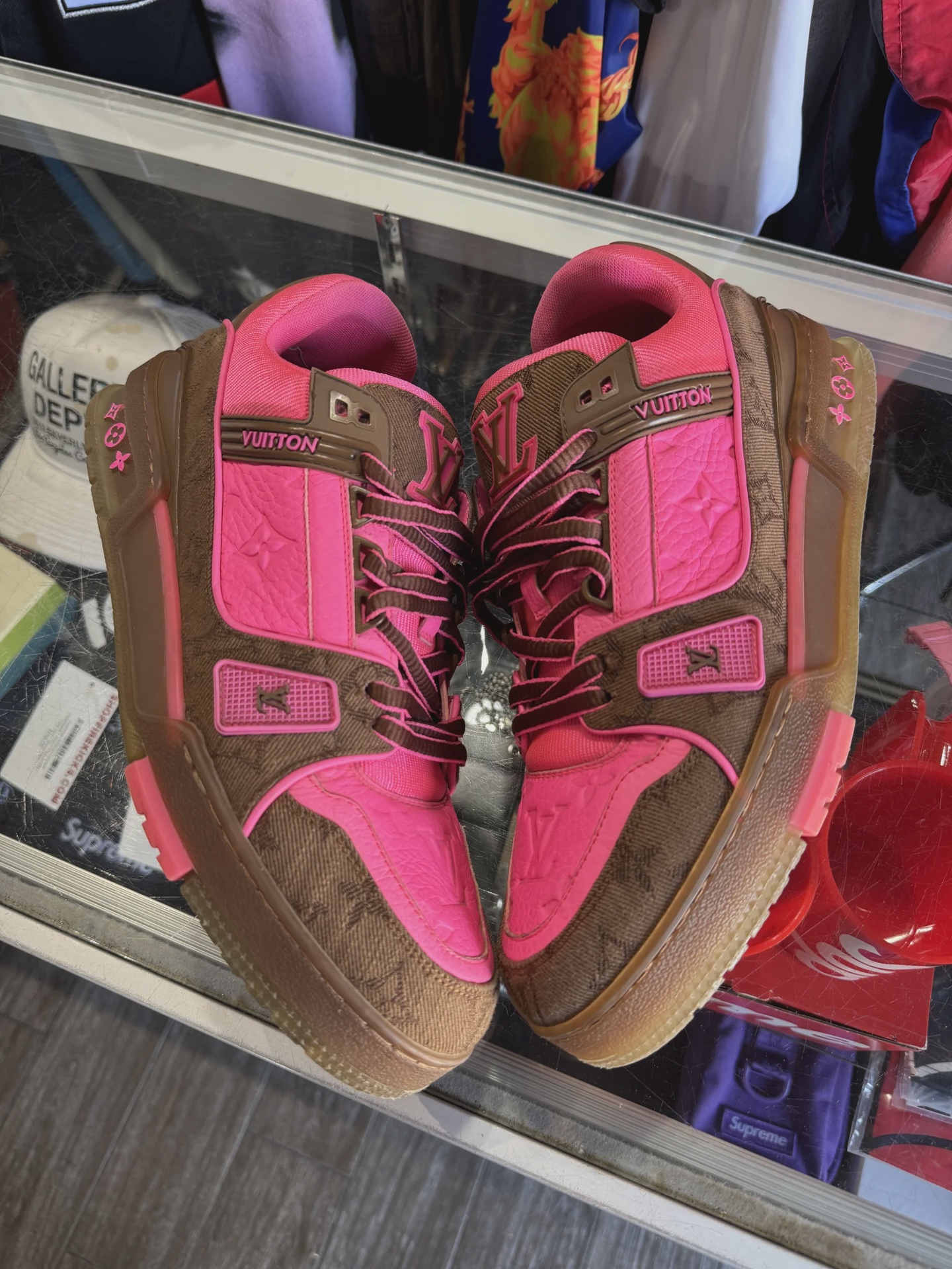 Louis Vuitton Pink Brown  Trainer No Box • Pre-Owned [8182] - photo 1