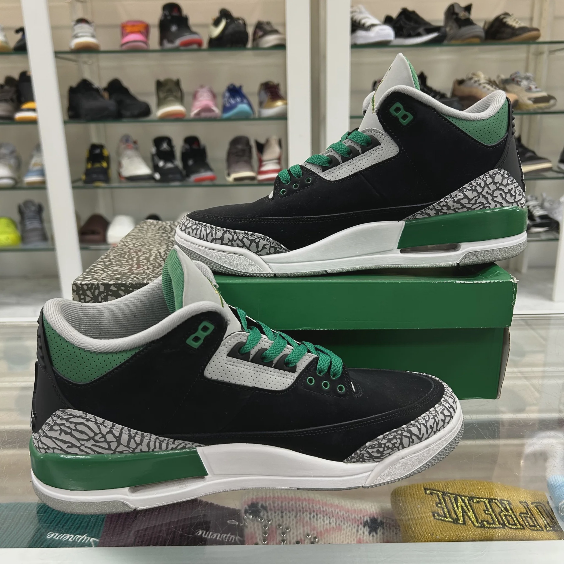Air Jordan 3 Retro Pine Green • Pre-Owned [1978] - photo 7