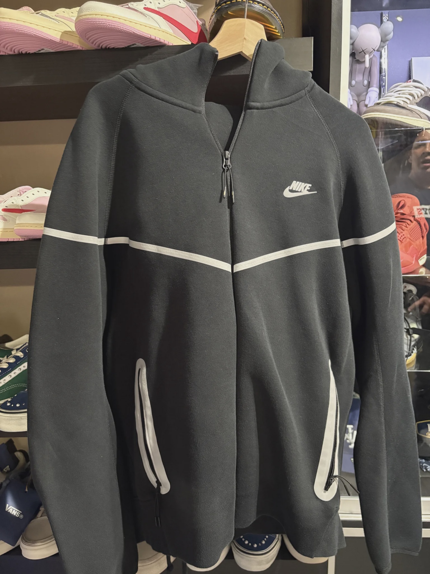 Nike Tech Black Set  XL • Pre-Owned [0202] - photo 1
