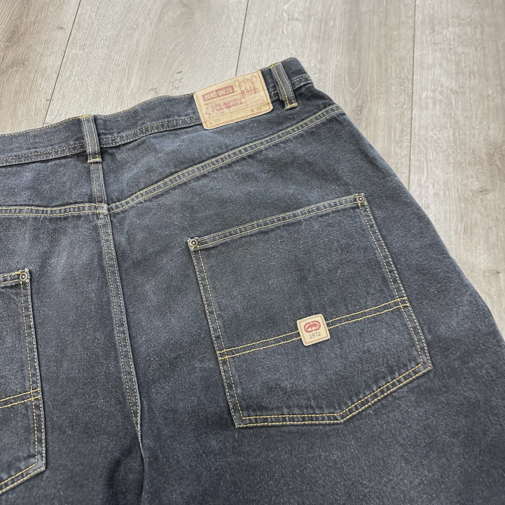 Ecko Unltd. "Denim Foundry" Loose-Fit Black Denim Jorts • Pre-Owned [6042] - photo 2