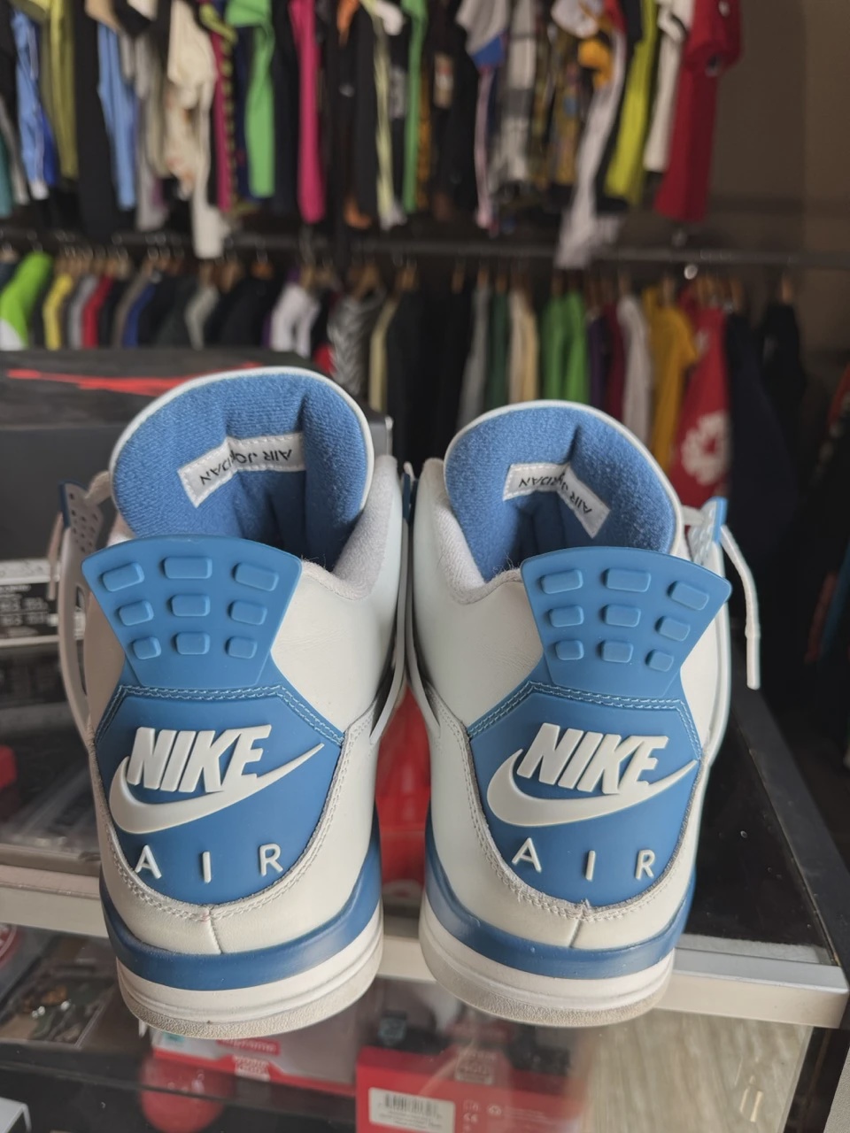 Air Jordan 4 Retro Military Blue (2024) • Pre-Owned [7533] 3