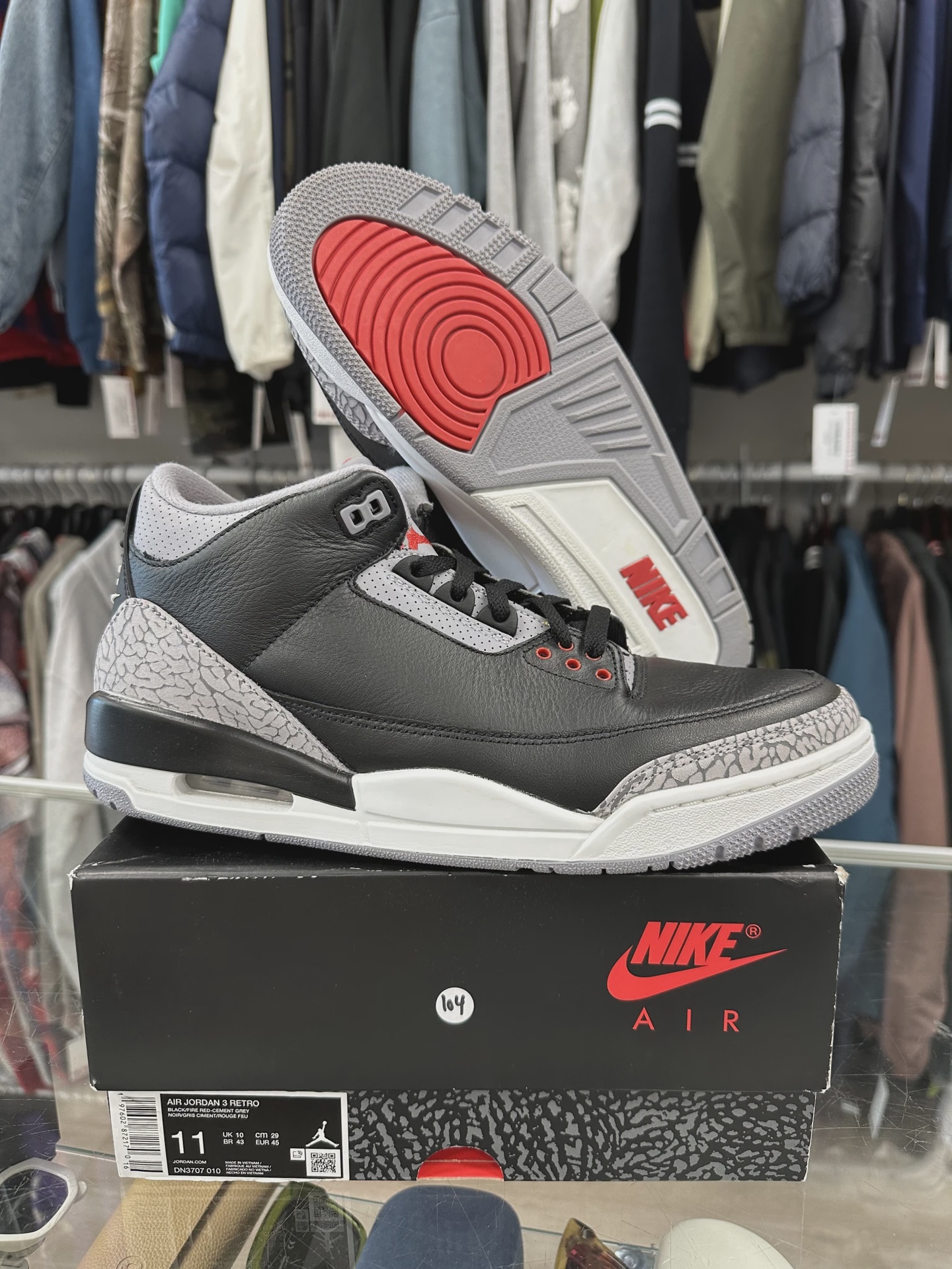 Jordan 3 Retro OG Black Cement (2024) • Pre-Owned [5100]