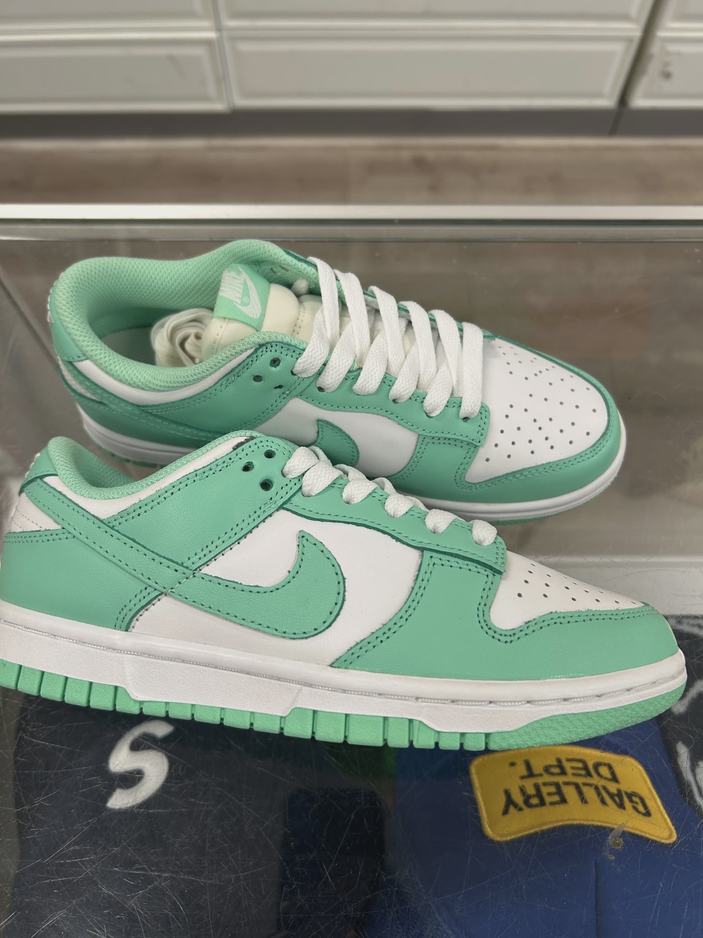 Nike Dunk Low Green Glow no box (Women's) • Pre-Owned [4049] 3