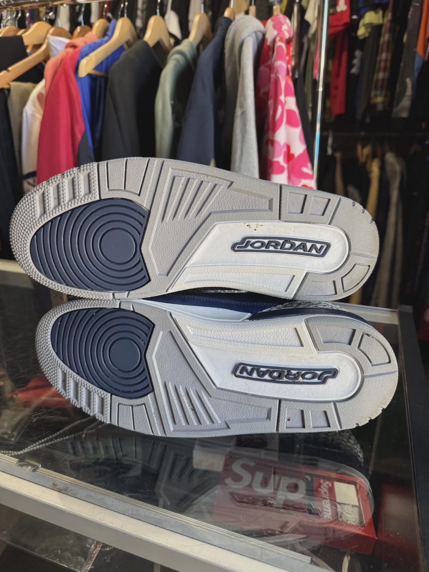 Air Jordan 3 Retro Georgetown (2021) • Pre-Owned [5288] - photo 2
