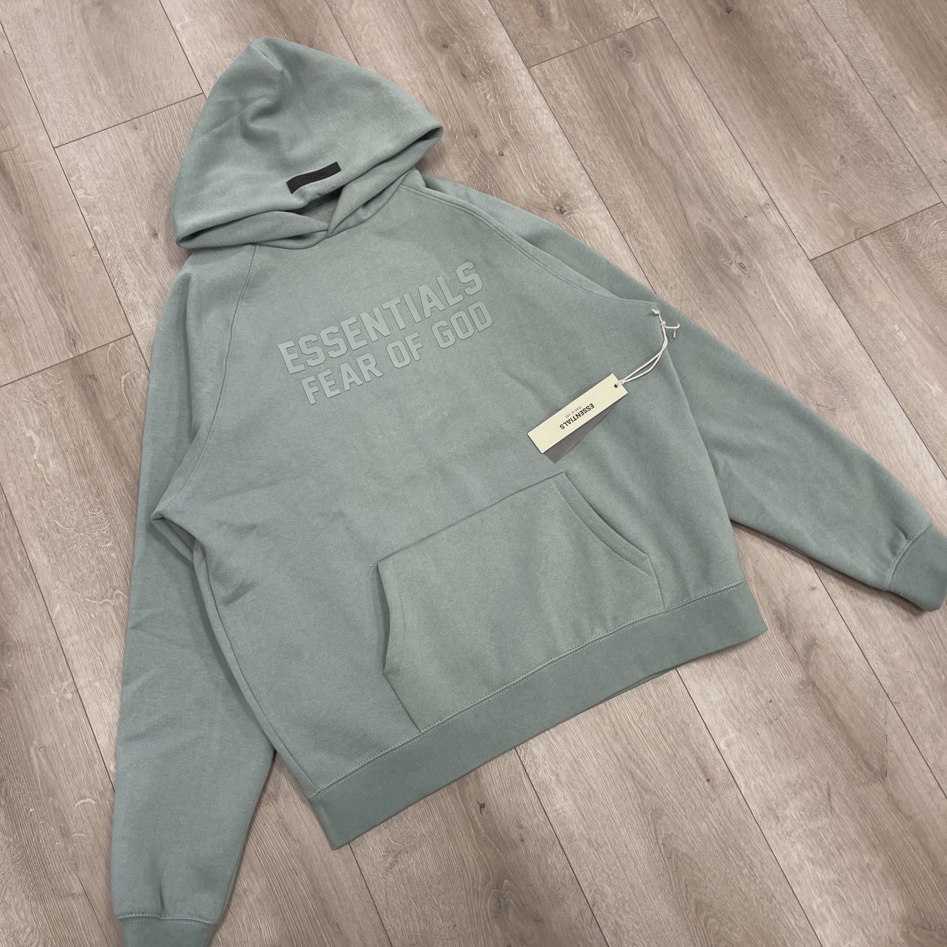 Essentials sweater • Brand New [0727] 2