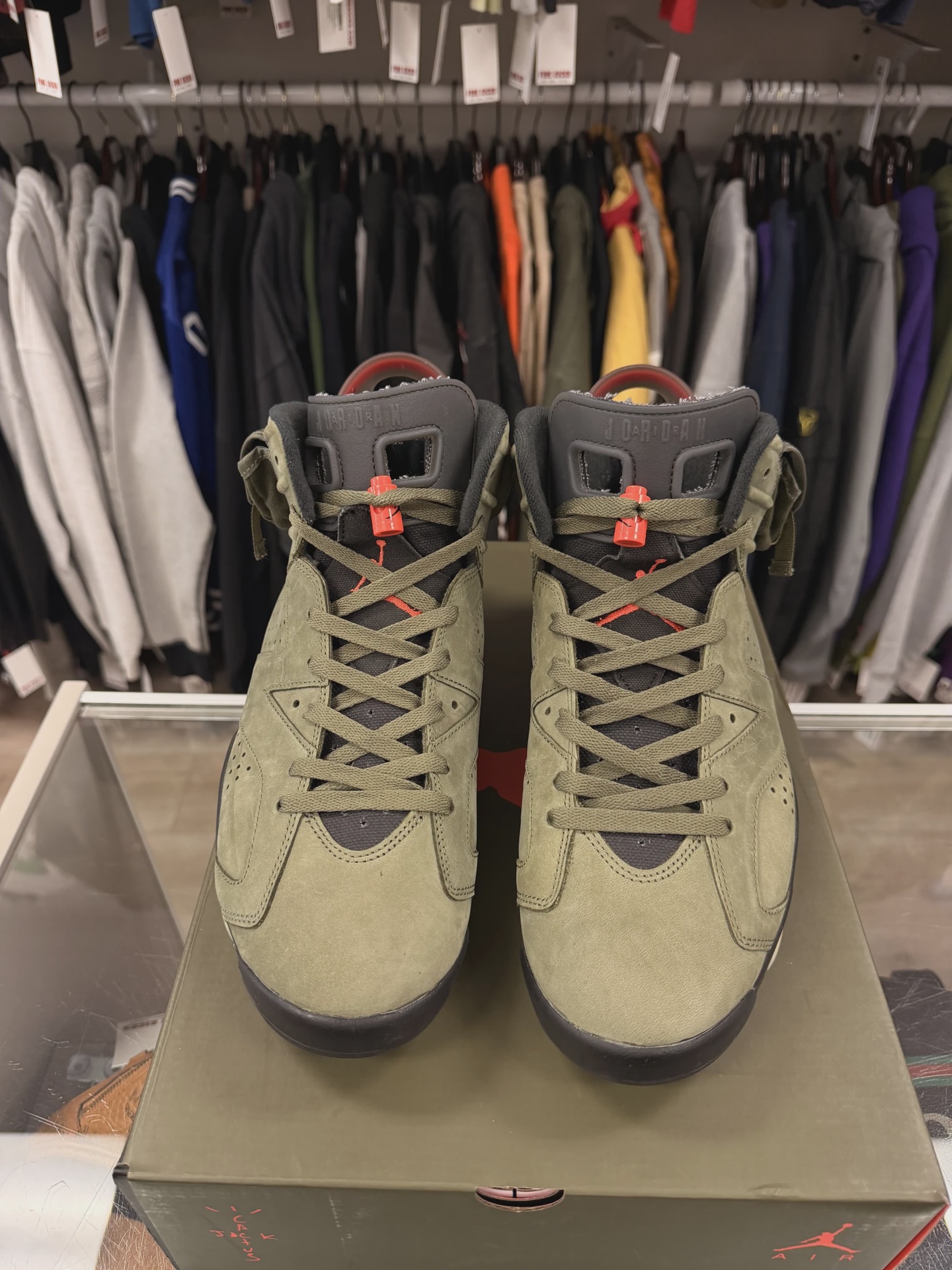 Air Jordan 6 Retro Travis Scott • Pre-Owned [9569] 5