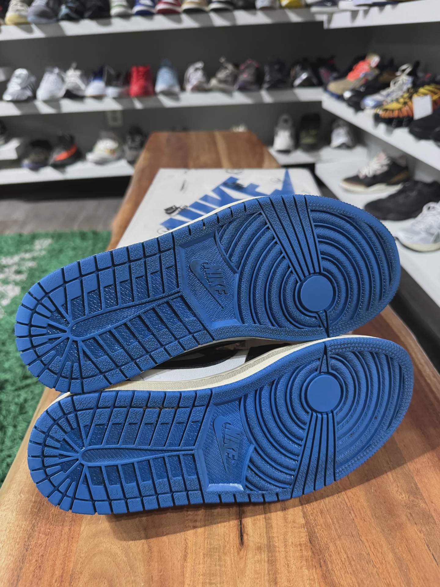 Air Jordan 1 Retro Low Original SP Fragment  x Travis Scott • Pre-Owned [1358] - photo 3