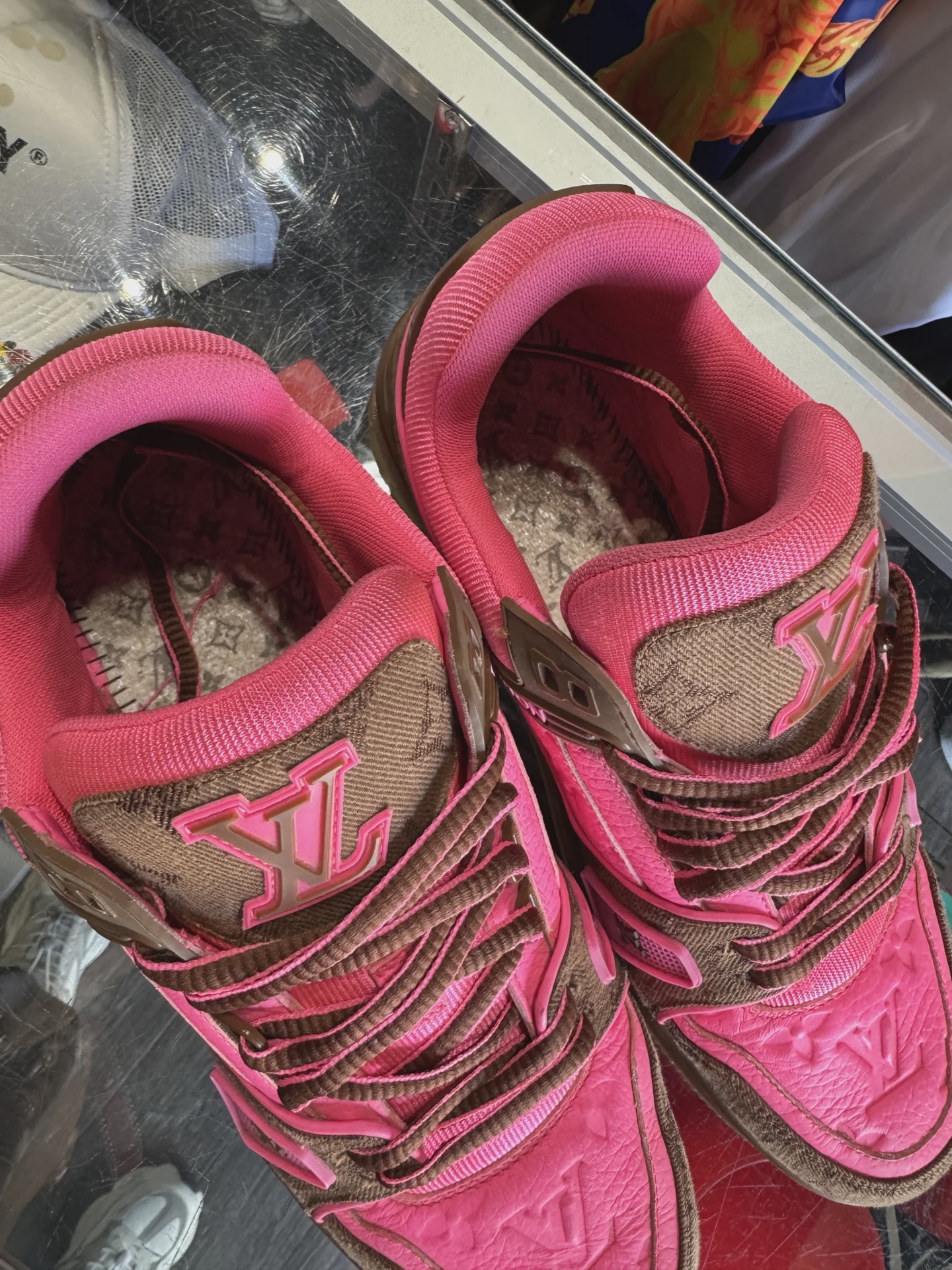 Louis Vuitton Pink Brown  Trainer No Box • Pre-Owned [8182] - photo 3
