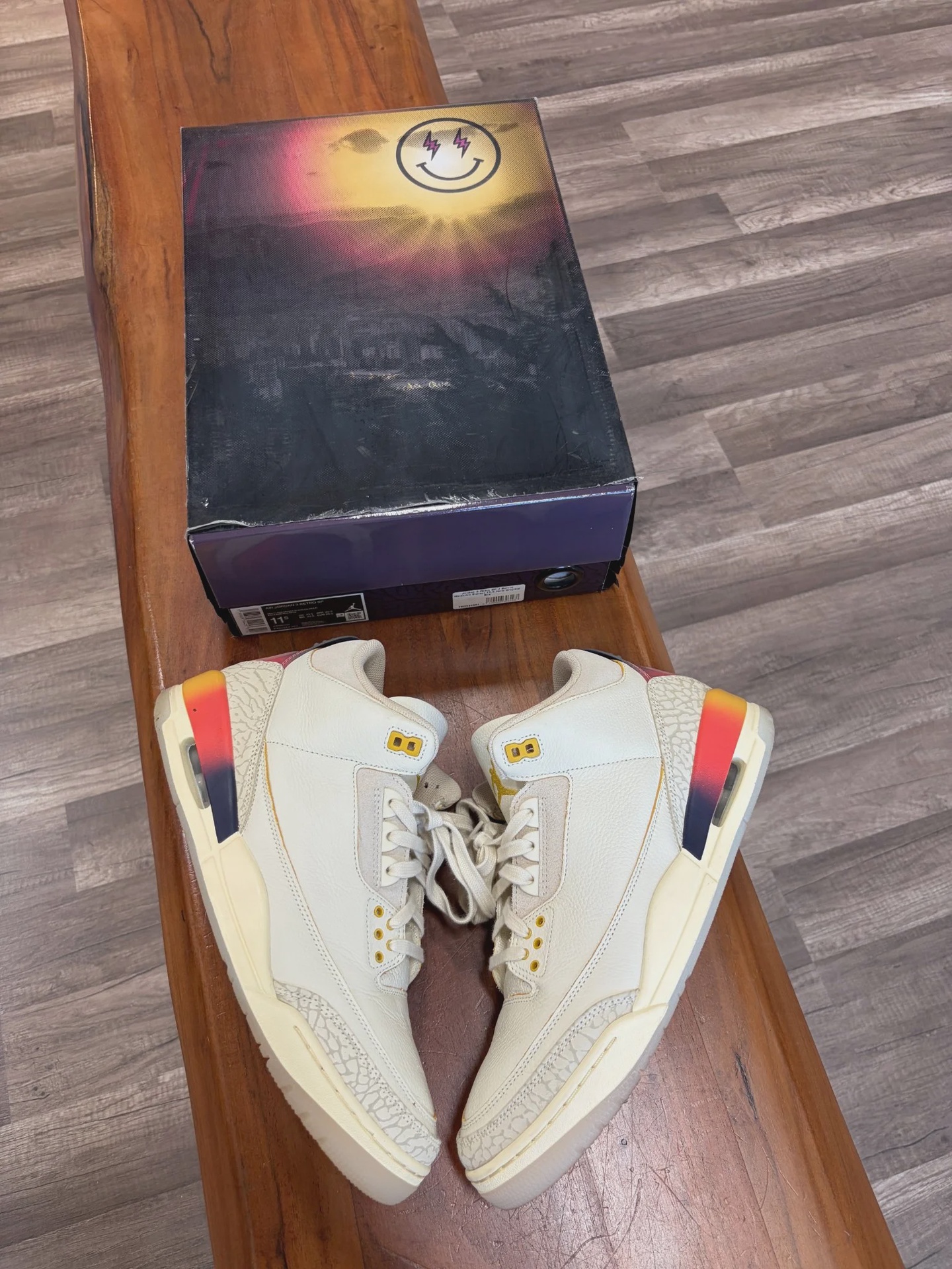 Air Jordan 3 Retro SP J Balvin Medellín Sunset • Pre-Owned [1241] - photo 1