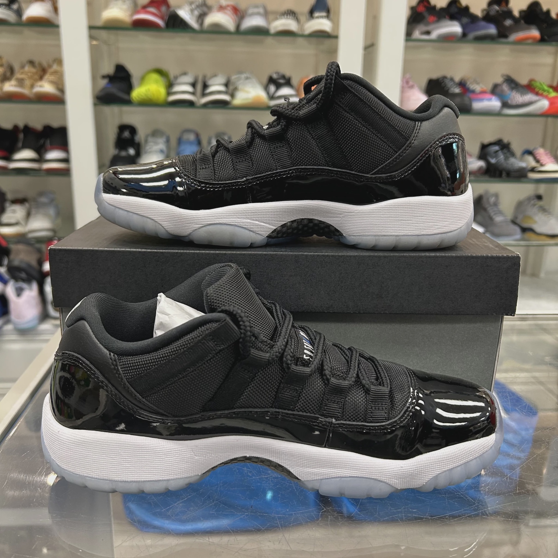 Air Jordan 11 Retro Low Space Jam (Grade School) • Pre-Owned [6917] 2