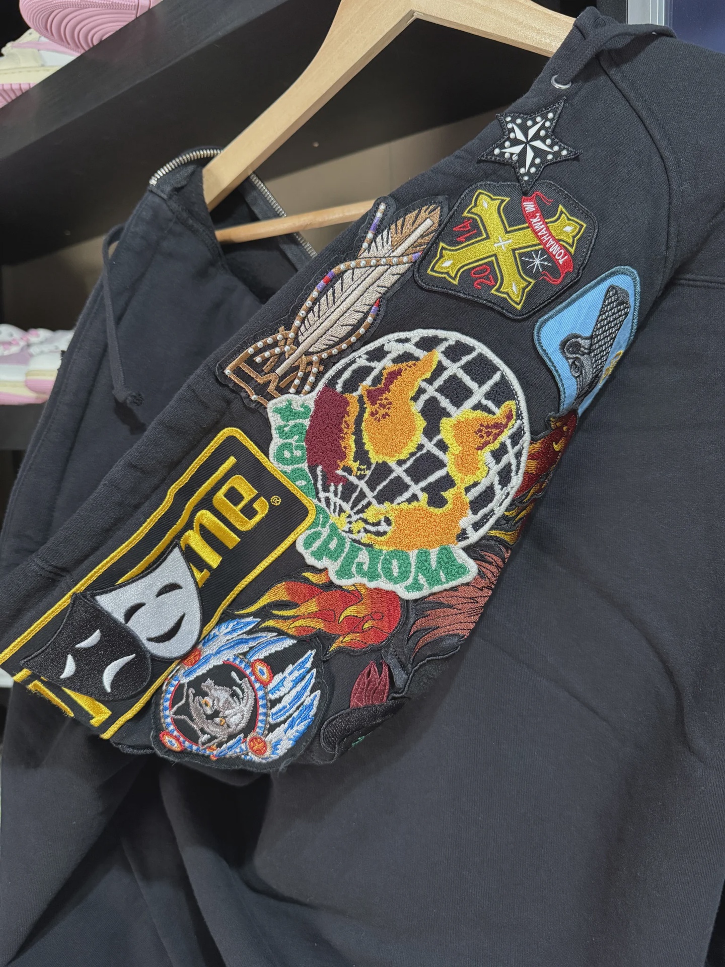 Supreme Patches Black Zip Up M • Brand New [6389] - photo 3