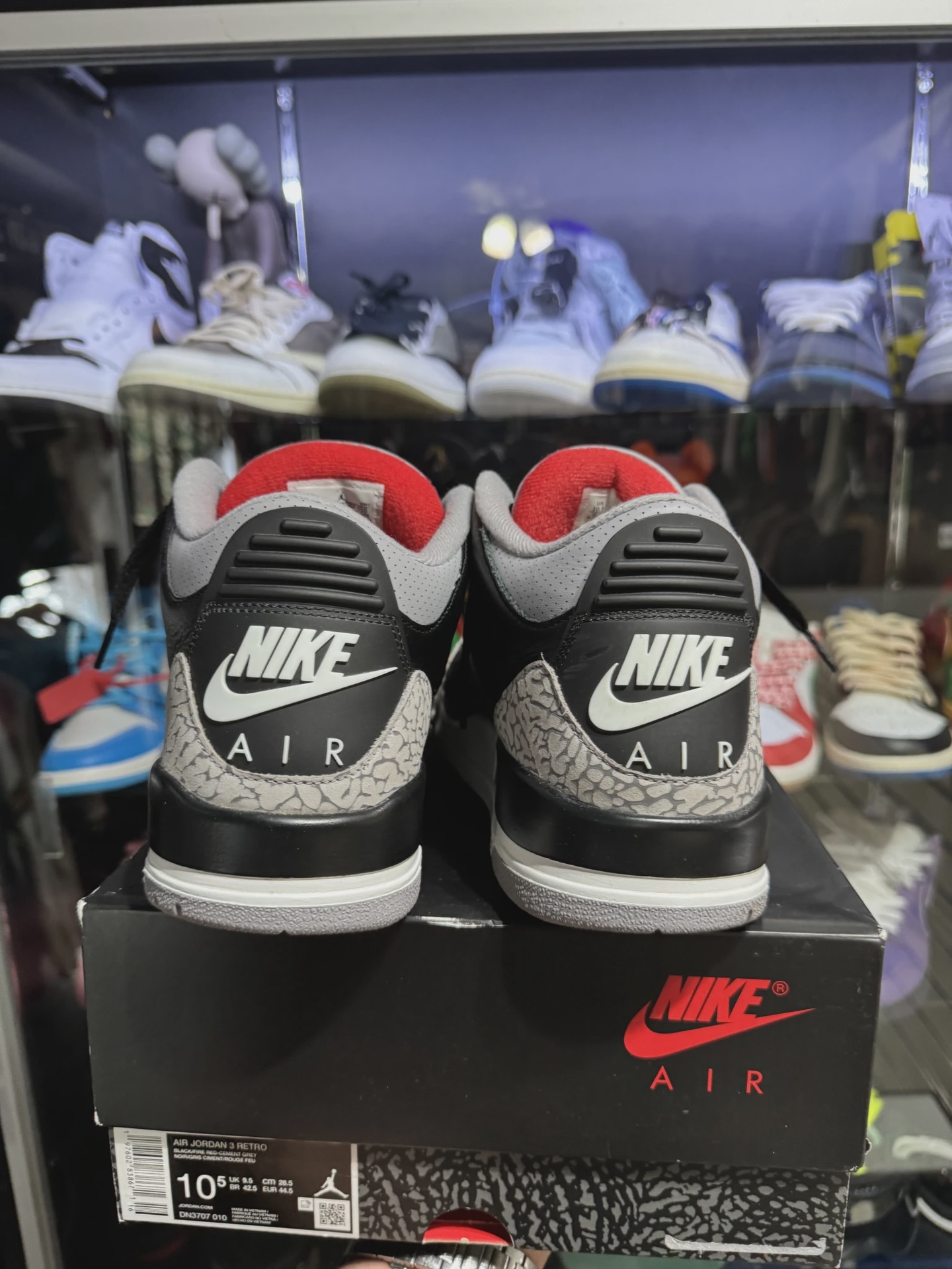 Jordan 3 Retro OG Black Cement (2024) • Pre-Owned [2235] 3