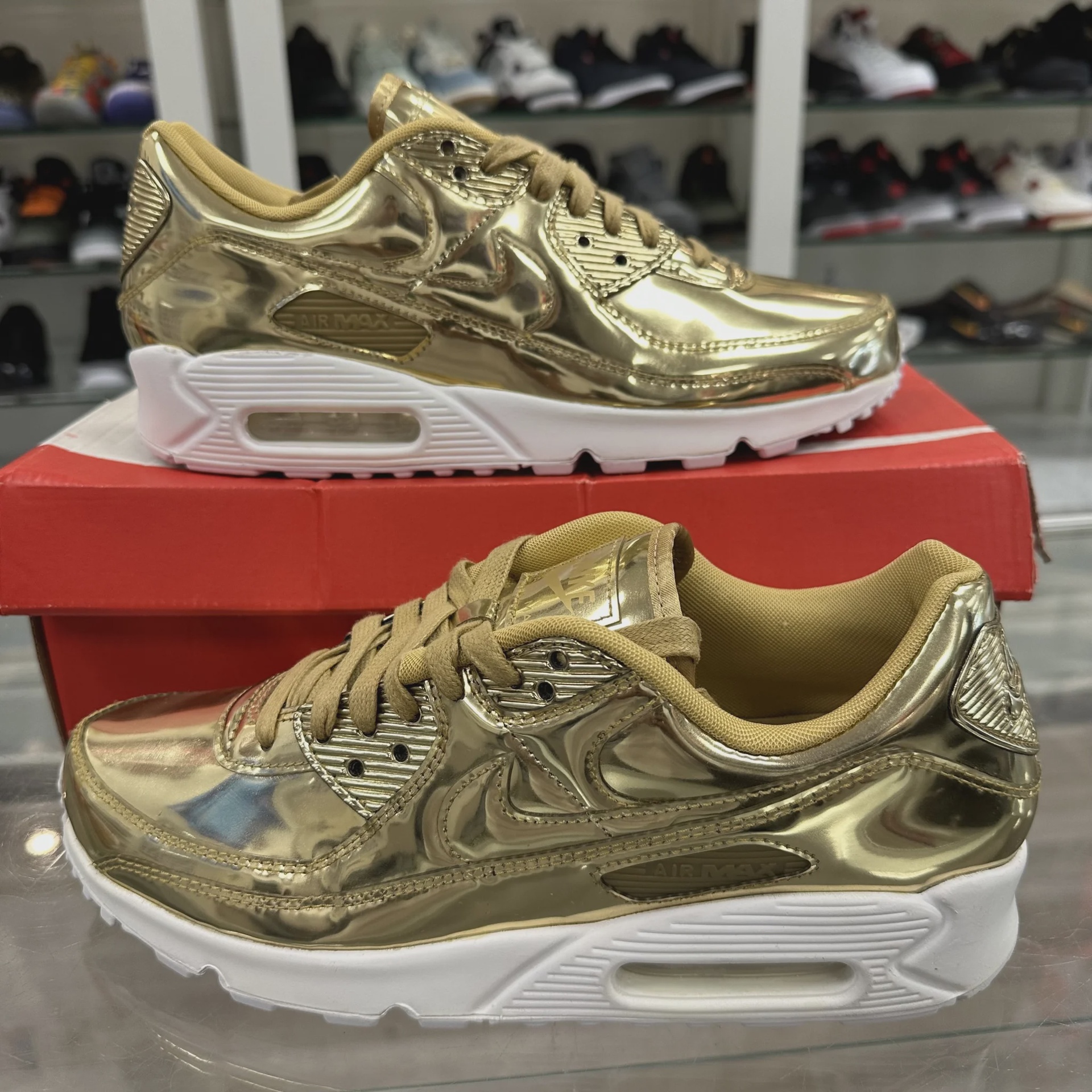 Nike Air Max 90 Metallic Gold (2020) (Women's) • Pre-Owned [6595] - photo 1