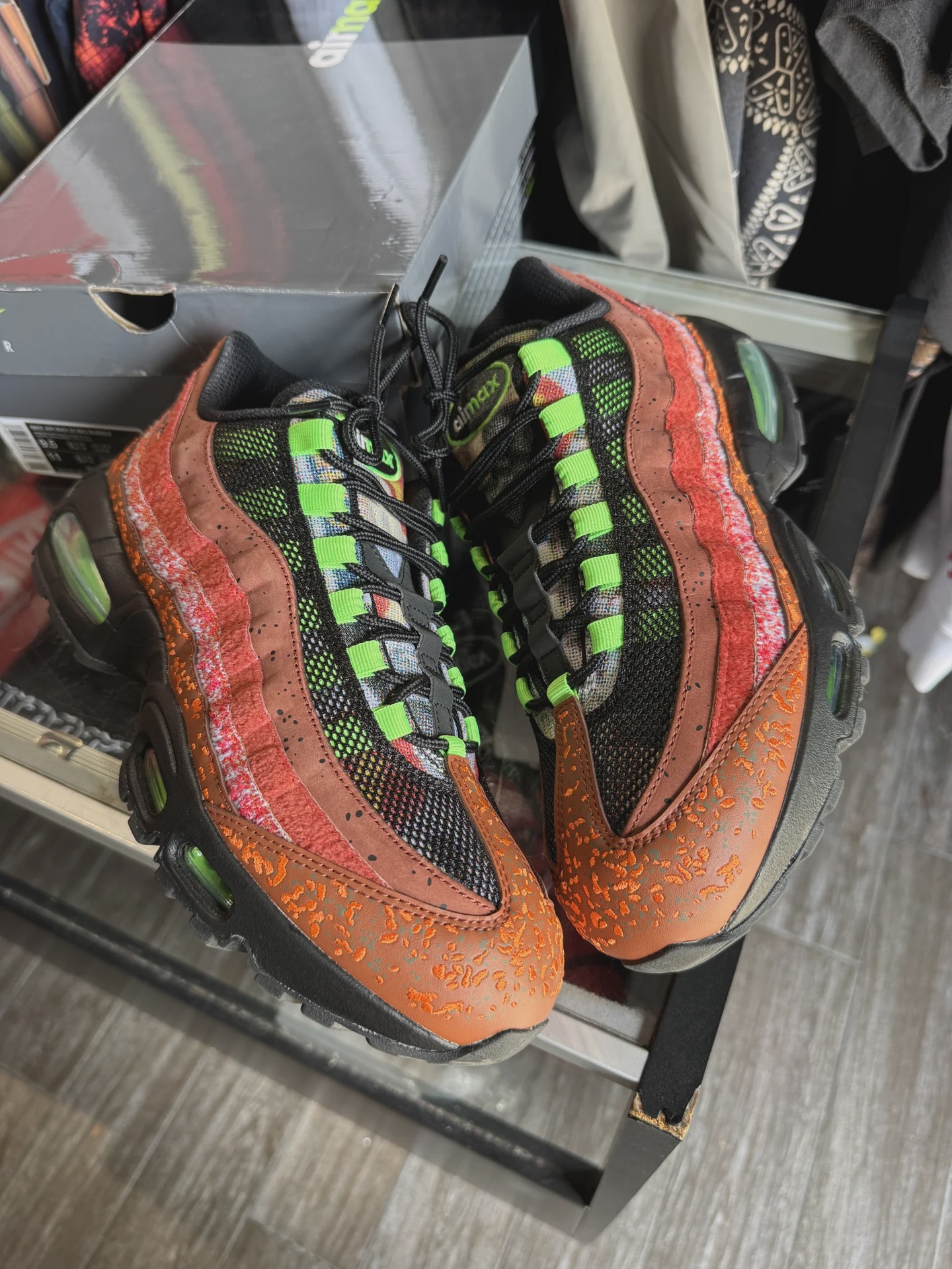 Nike Air Max 95 Big Bubble Family Reunion Hong Kong • Pre-Owned [7170] - photo 1