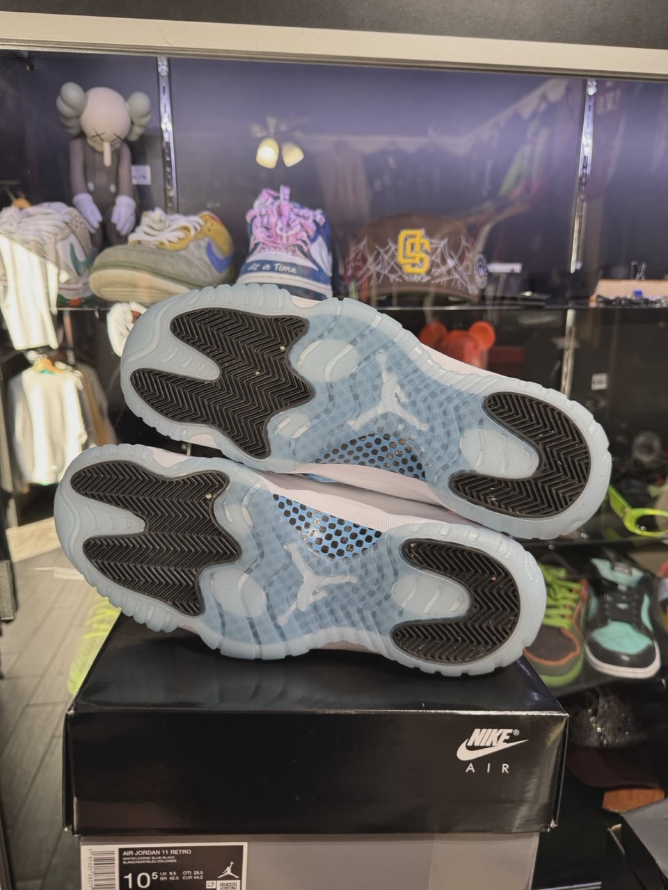 Air Jordan 11 Retro Legend Blue (2024) • Pre-Owned [4842] 3