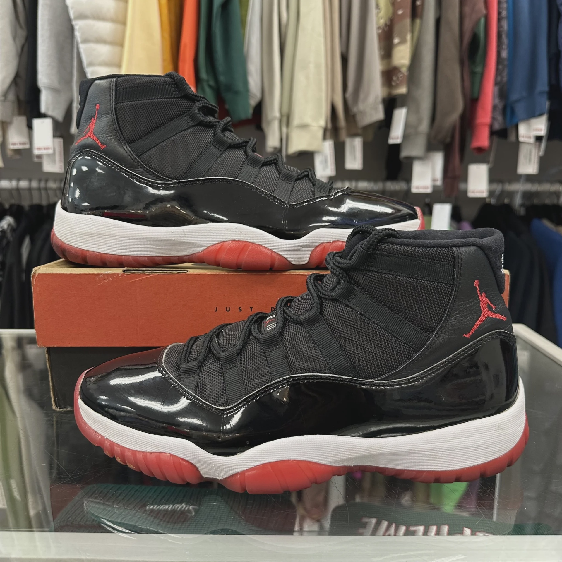Air Jordan 11 Retro Playoffs Black Red (2019) • Pre-Owned [4439] - photo 2