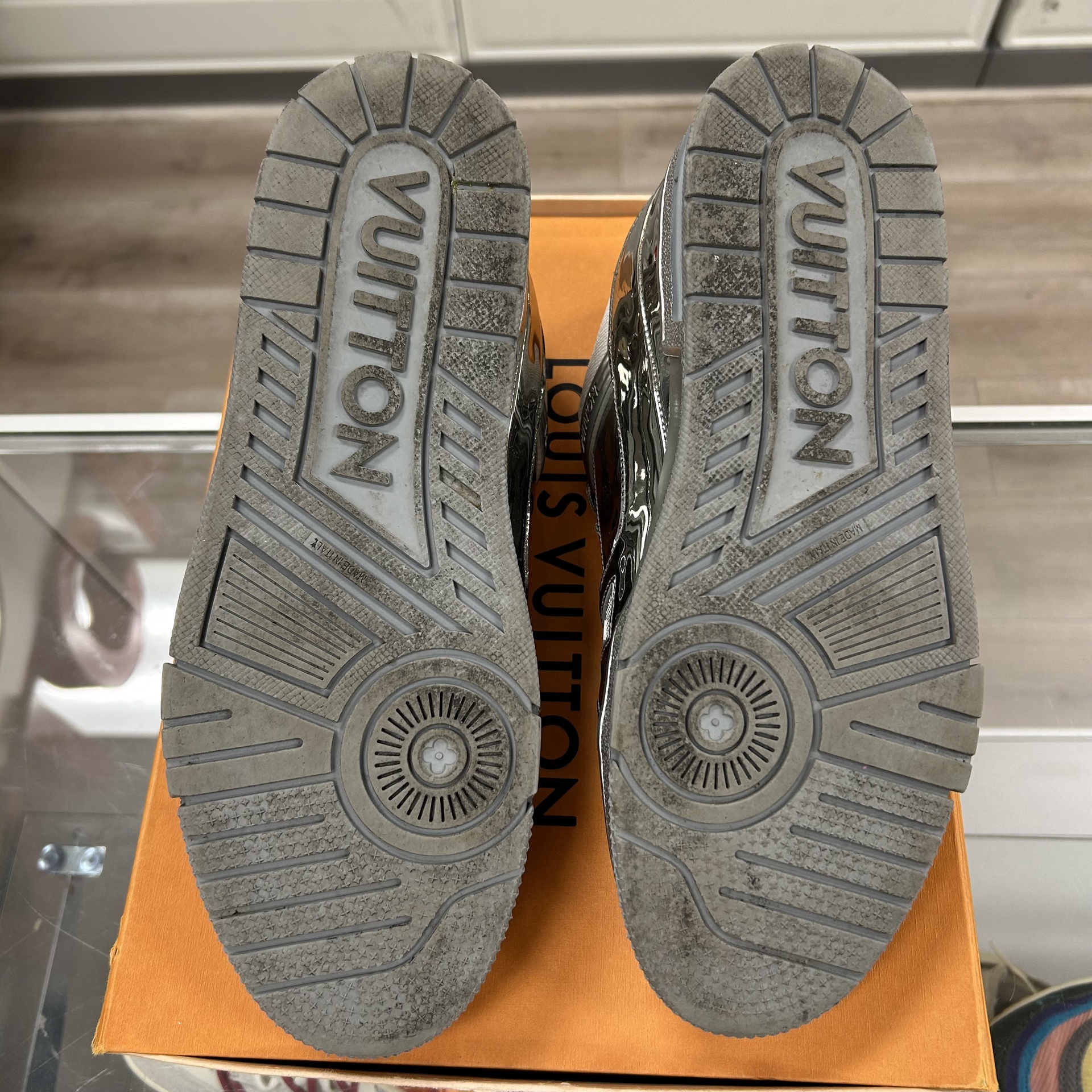 LOUIS VUITTON Silver Mirror LV Trainer Sneaker - Pre-Owned 6