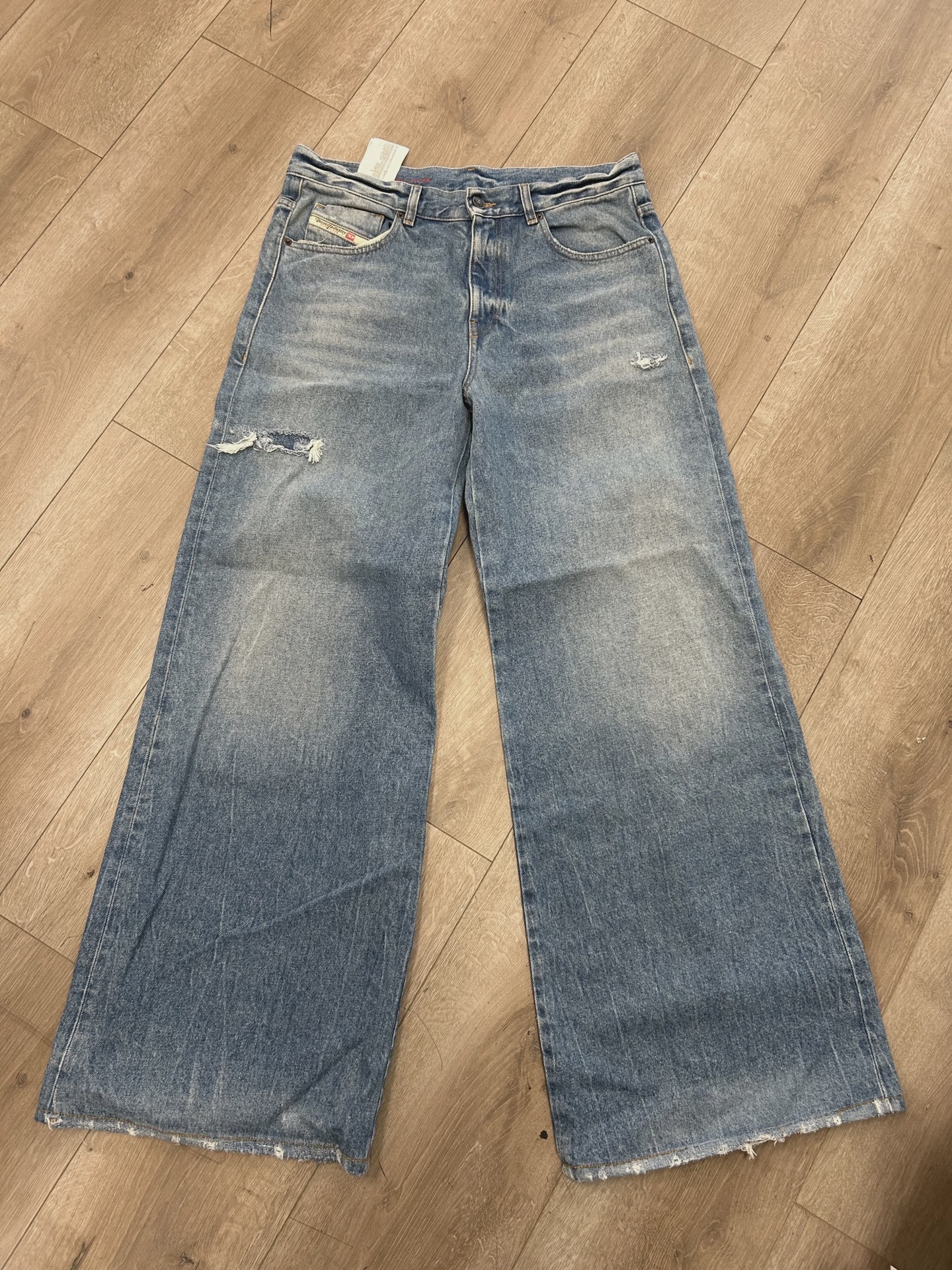 Diesel 1978 D-Akemi 09D97 Bootcut and Flare Jeans • Pre-Owned [5868]