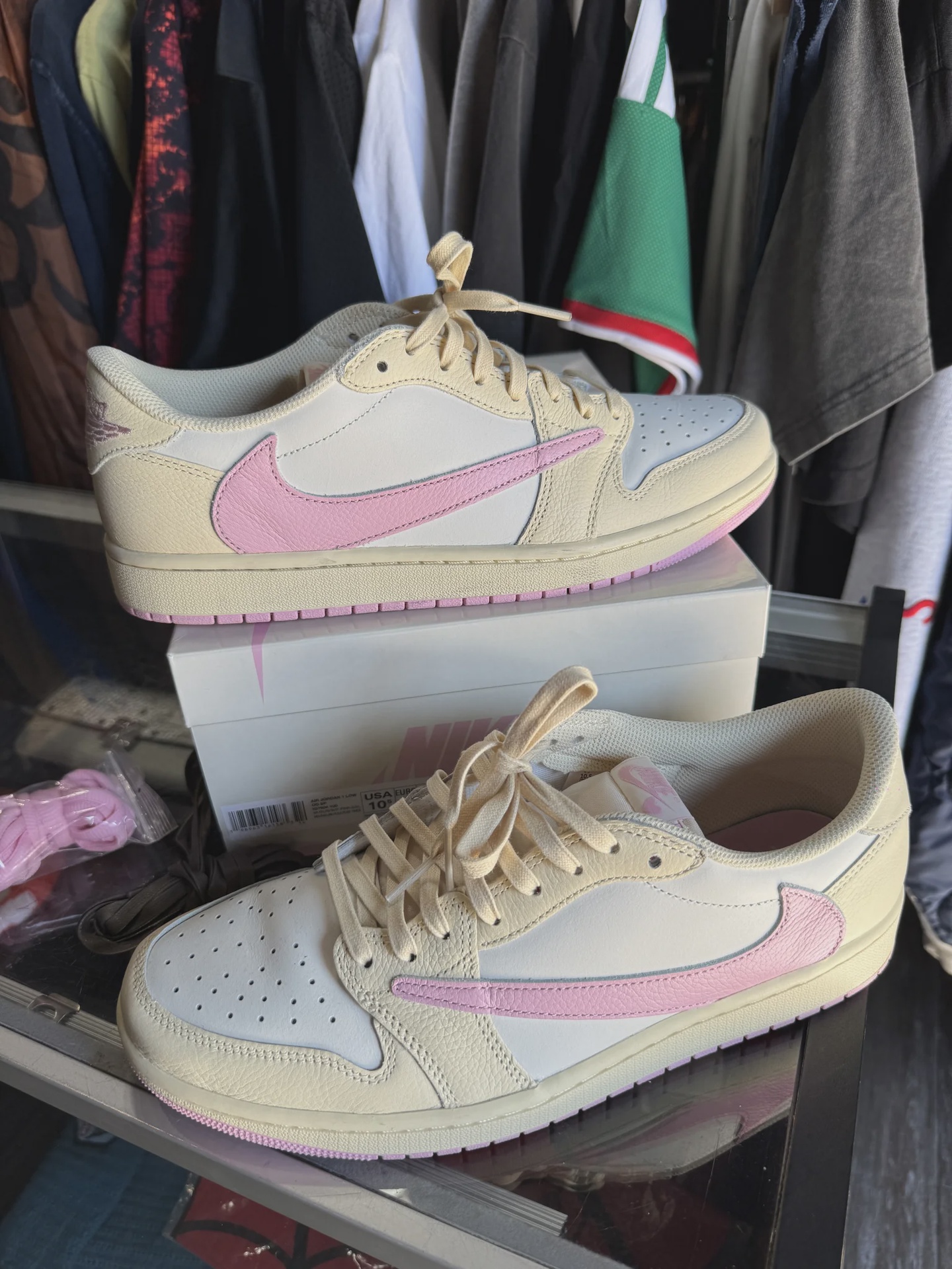 Air Jordan 1 Retro Low Original SP Travis Scott Shy Pink • Pre-Owned [2858] - photo 1