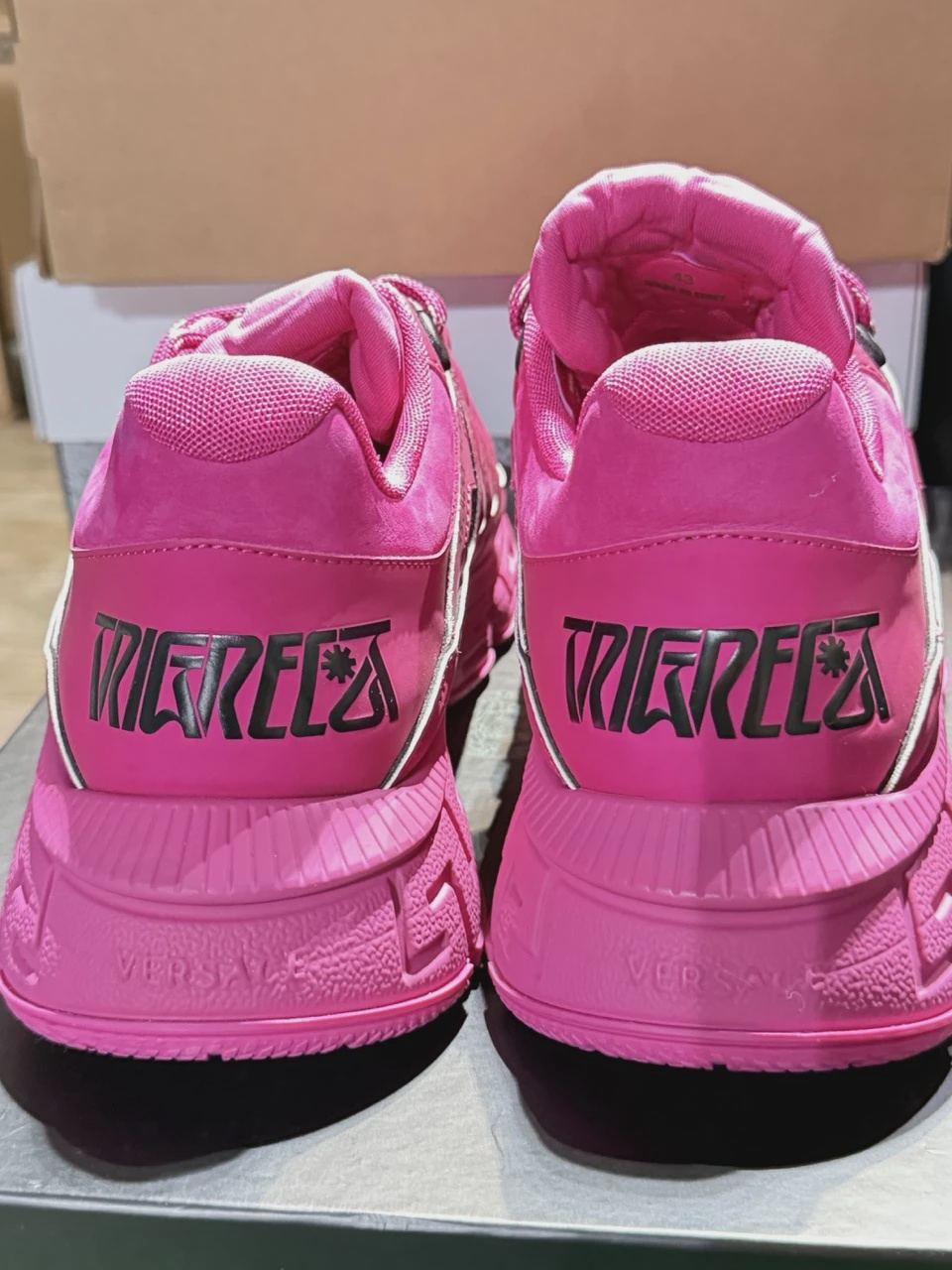 Versace Pink Shoe • Pre-Owned [9881] 3