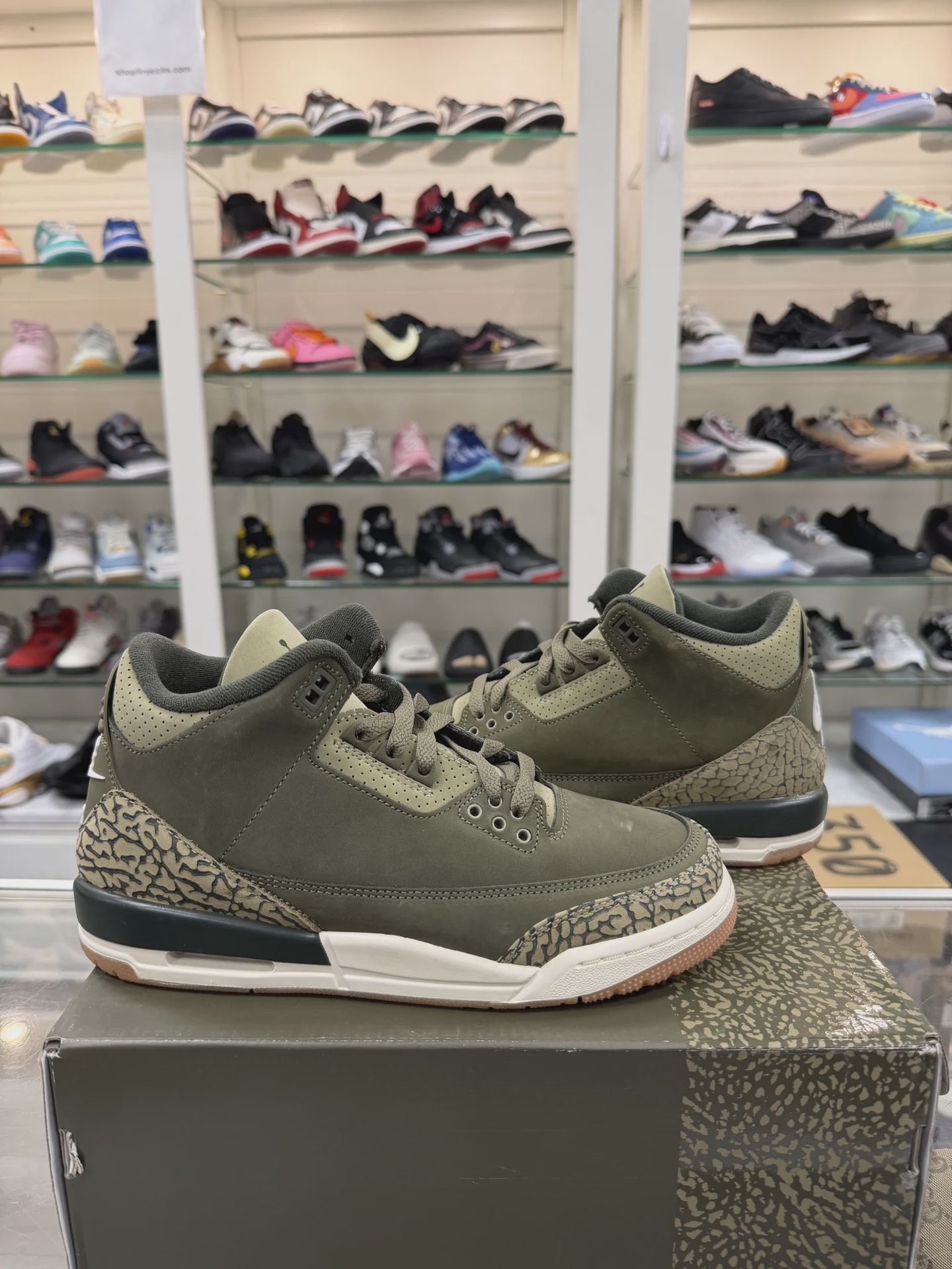 Jordan Air Jordan 3 Retro Family Affair (Grade School) - Size 7Y