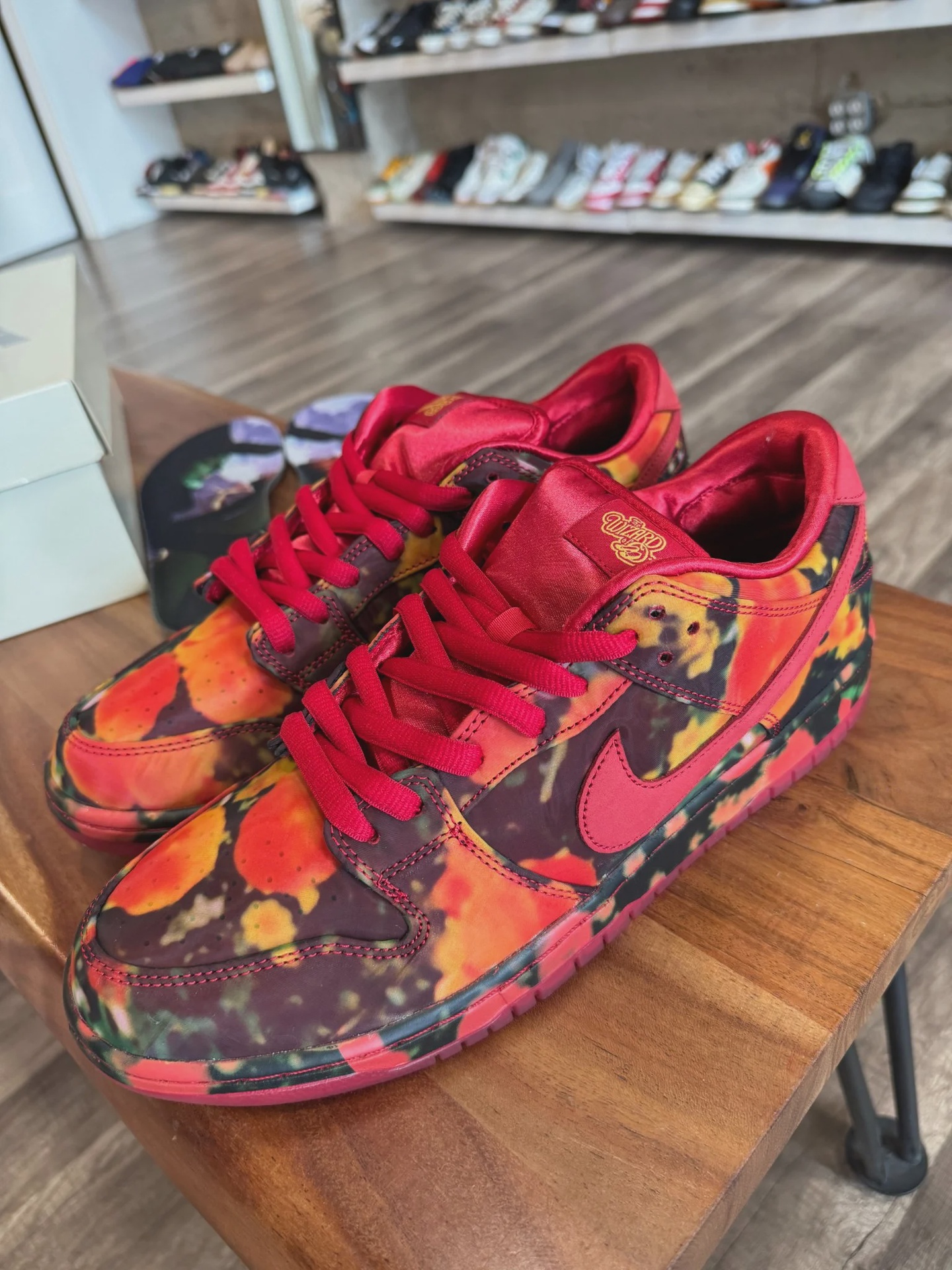 Nike SB Dunk Low The Wizard of Oz Poppy Field • Brand New [3464] - photo 2