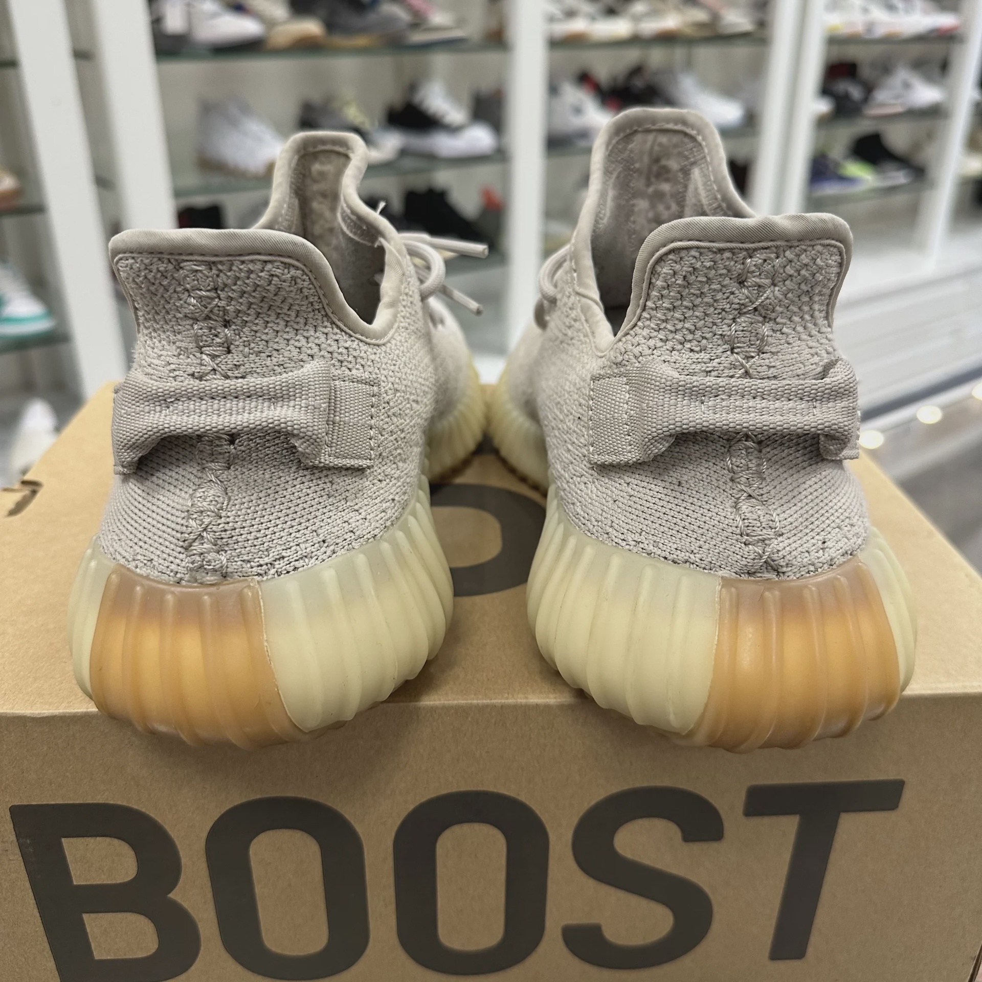 adidas Yeezy Boost 350 V2 Sesame • Pre-Owned [4071] - photo 6