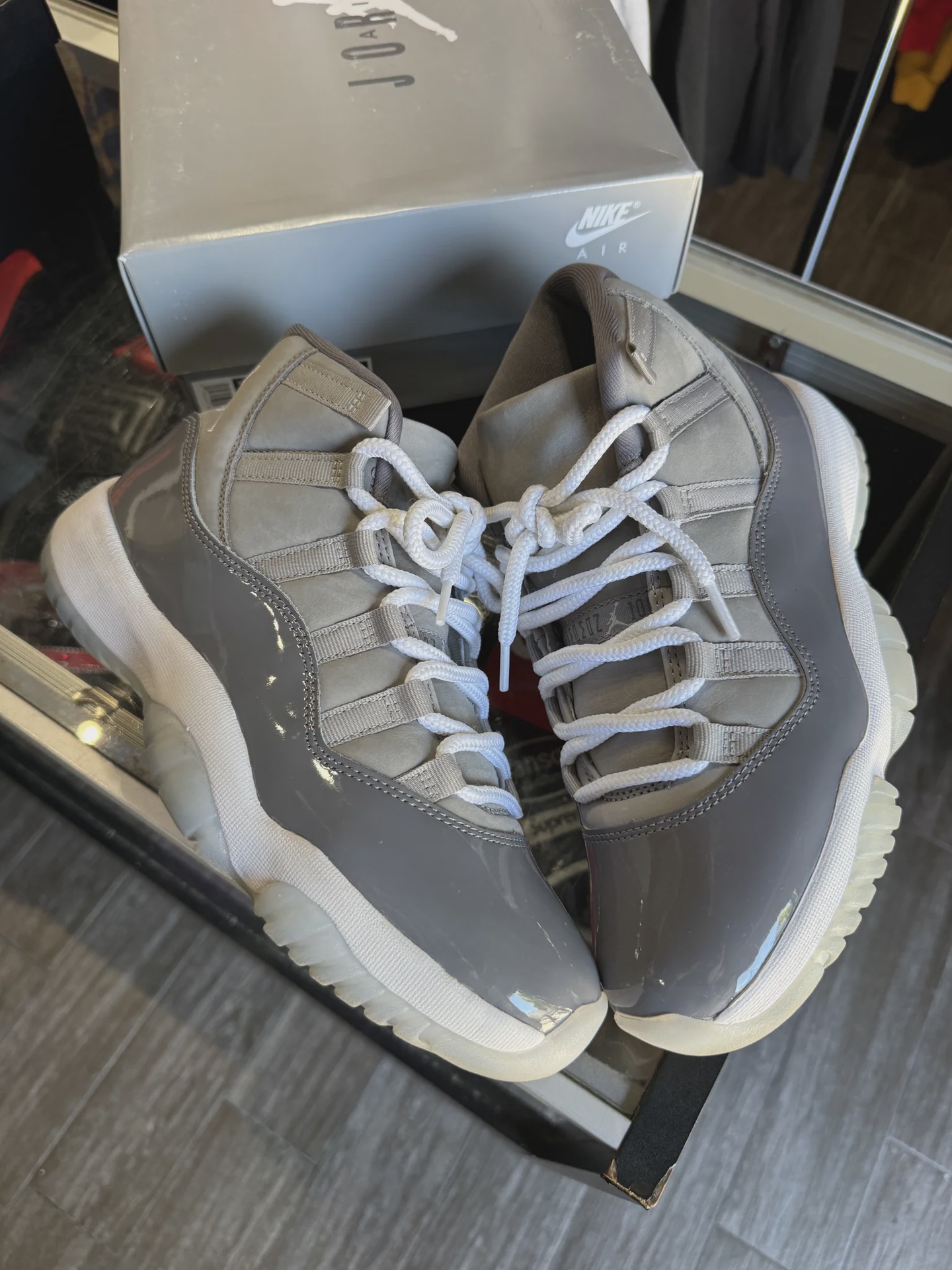 Air Jordan 11 Retro Cool Grey (2021) • Pre-Owned [3461] - photo 1