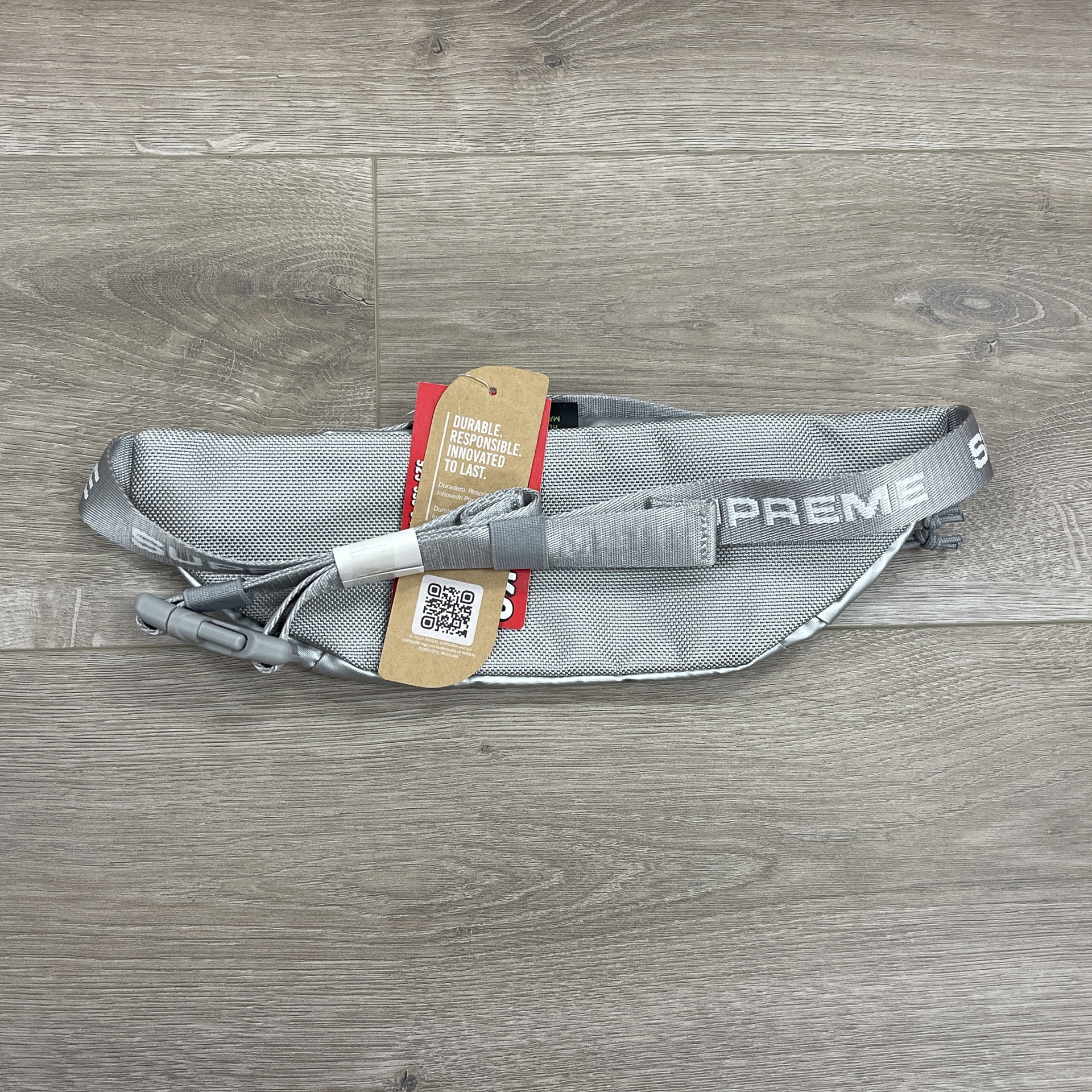 Supreme Small Waist Bag FW22 Silver NEW! 4