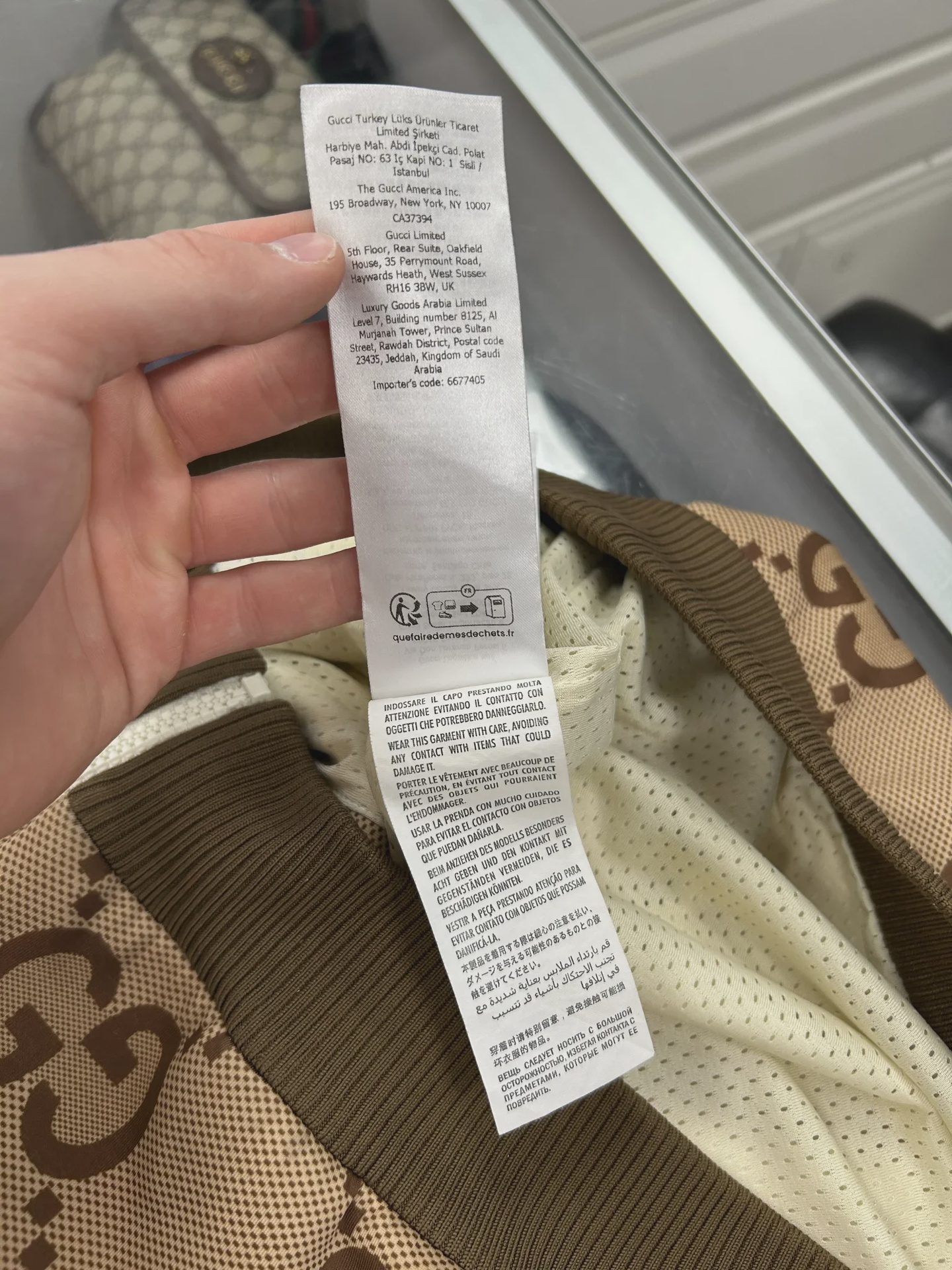 GUCCI Jumbo GG Zipped Hoodie • Pre-Owned [7596] - photo 12