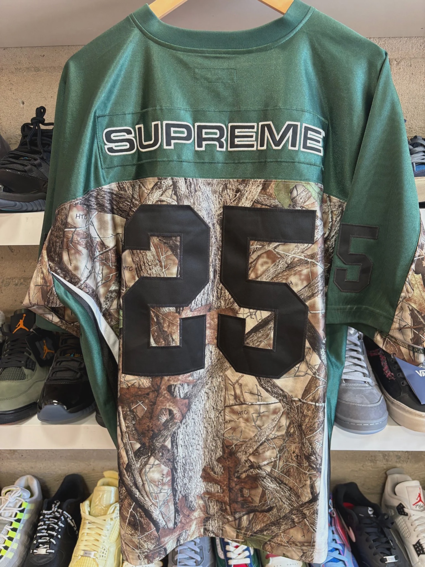 Supreme Breast Cancer Green Jersey • Pre-Owned [7830] - photo 2