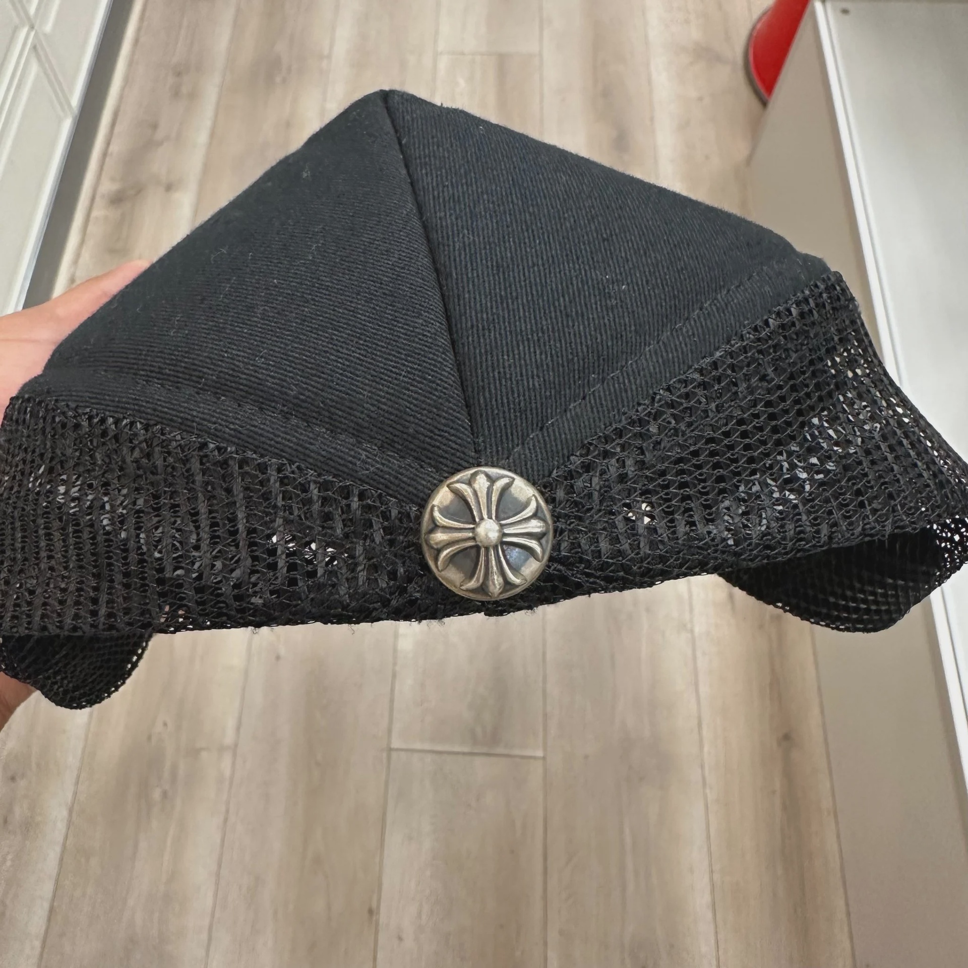 Chrome Hearts Cemetery Triple Cross Trucker Hat • Pre-Owned [9410] - photo 7