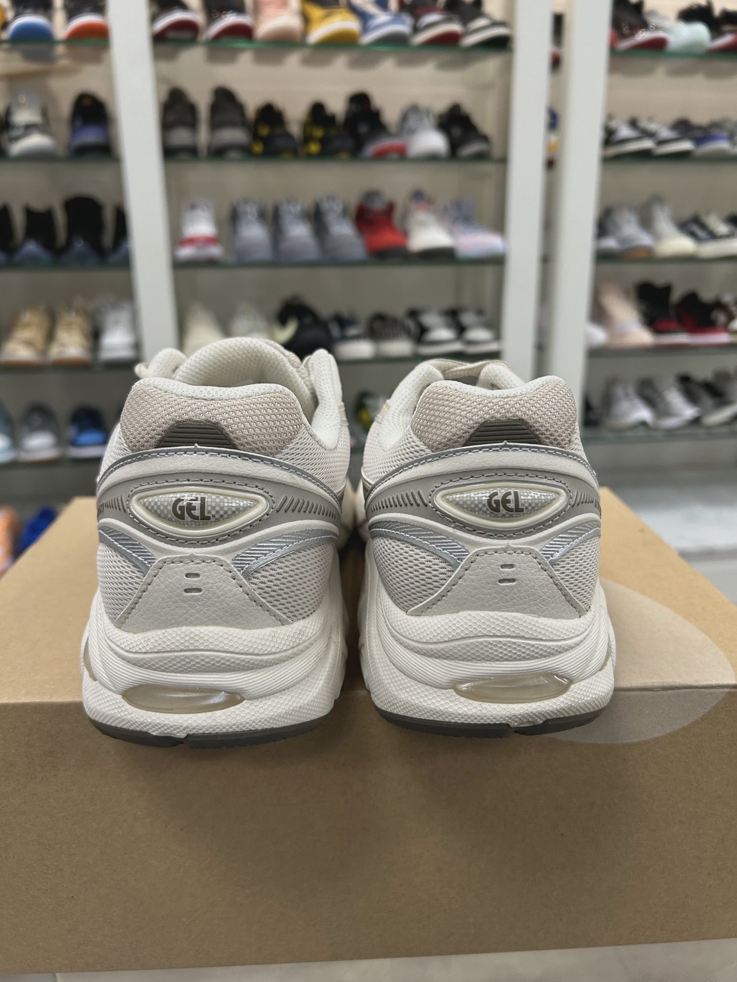 ASICS Gel-2160 Oatmeal Simply Taupe • Pre-Owned [8905] 5