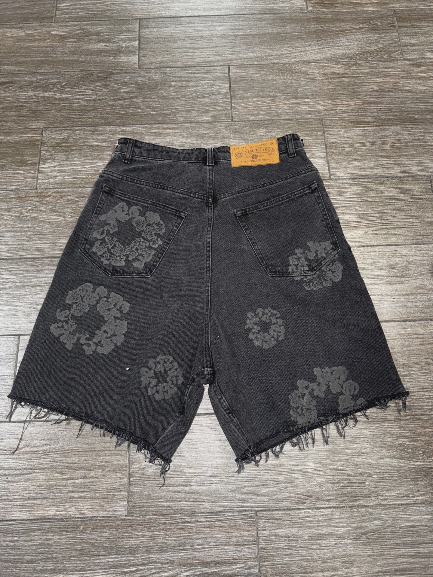 Denim Tear black shorts • Pre-Owned [6533]