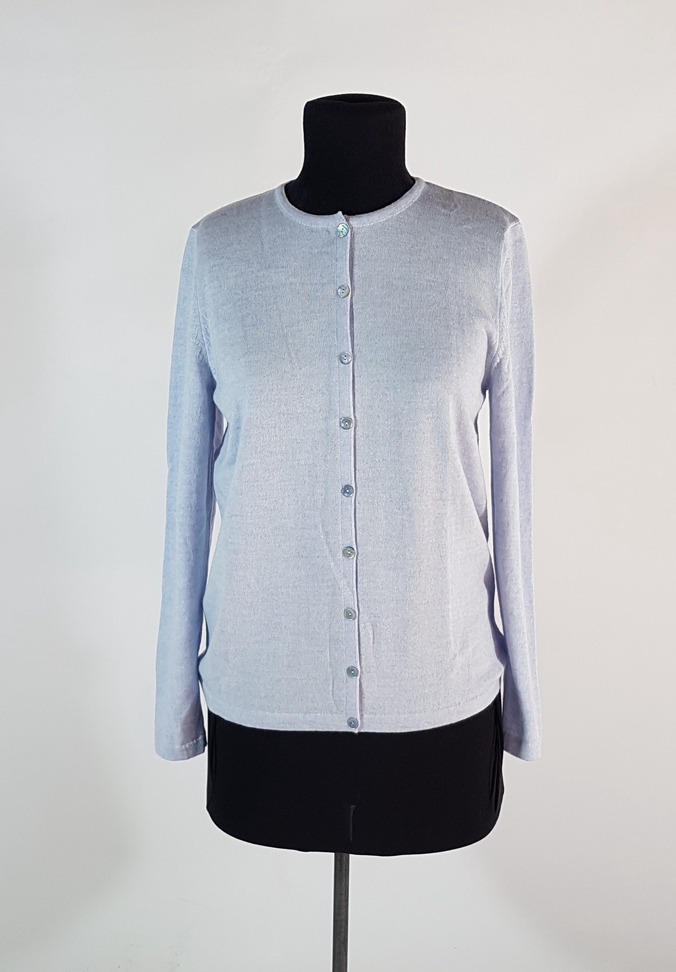 CLASSIC BUTTON CARDIGAN - CHAMBRAY