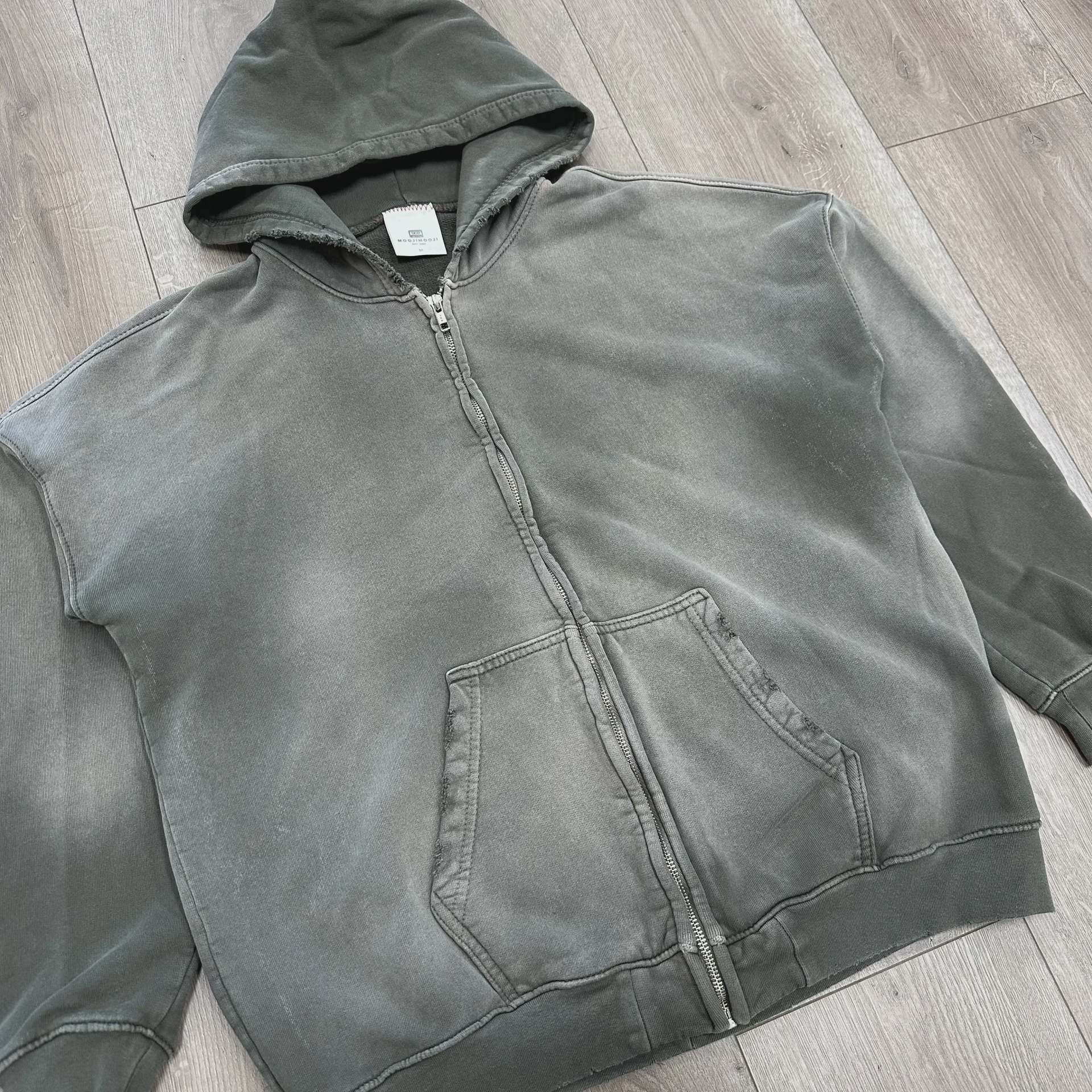 Mooji Mooji OVERSIZED ZIP-UP HOODIE AGED STONE • Pre-Owned [3004] - photo 2