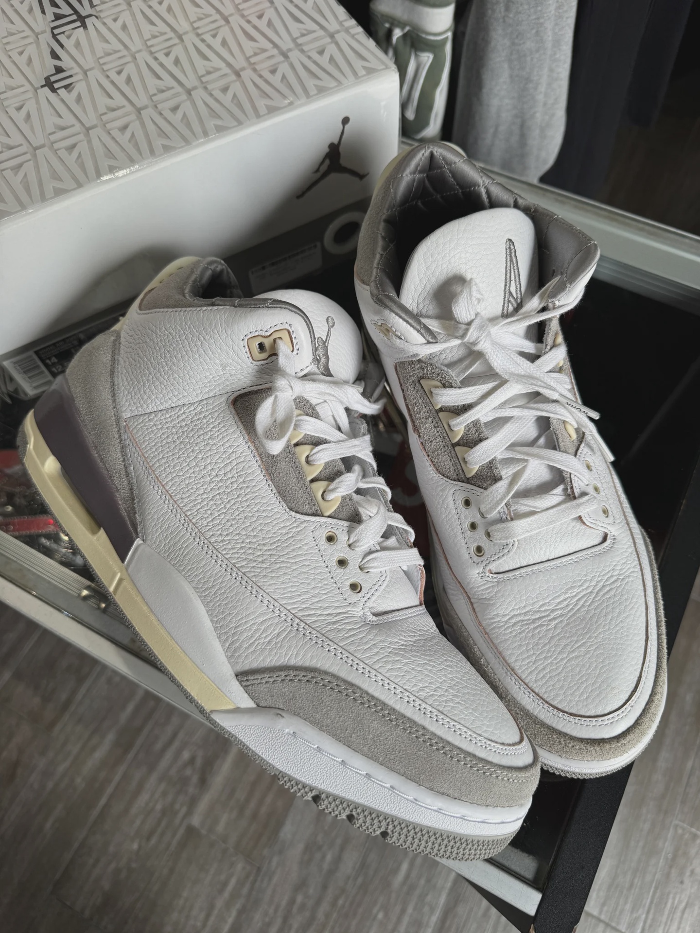 Air Jordan 3 Retro SP A Ma Maniére (Women's) • Pre-Owned [2486] - photo 1