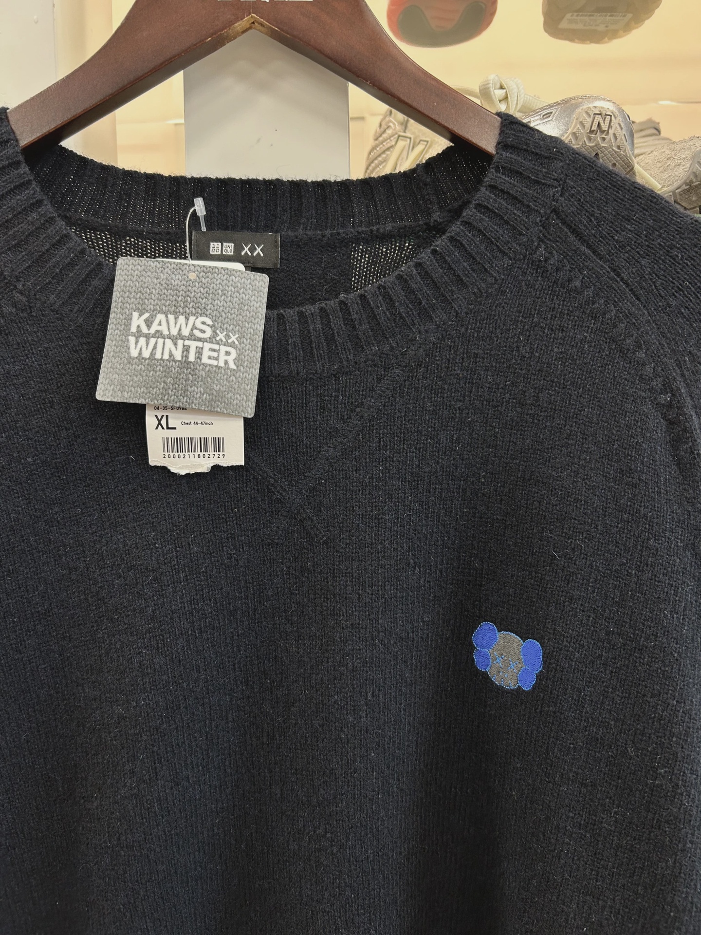 Kaws uniqlo knit Uniqlo x KAWS Lambswool Crewneck Sweater • Brand New [3141] 2