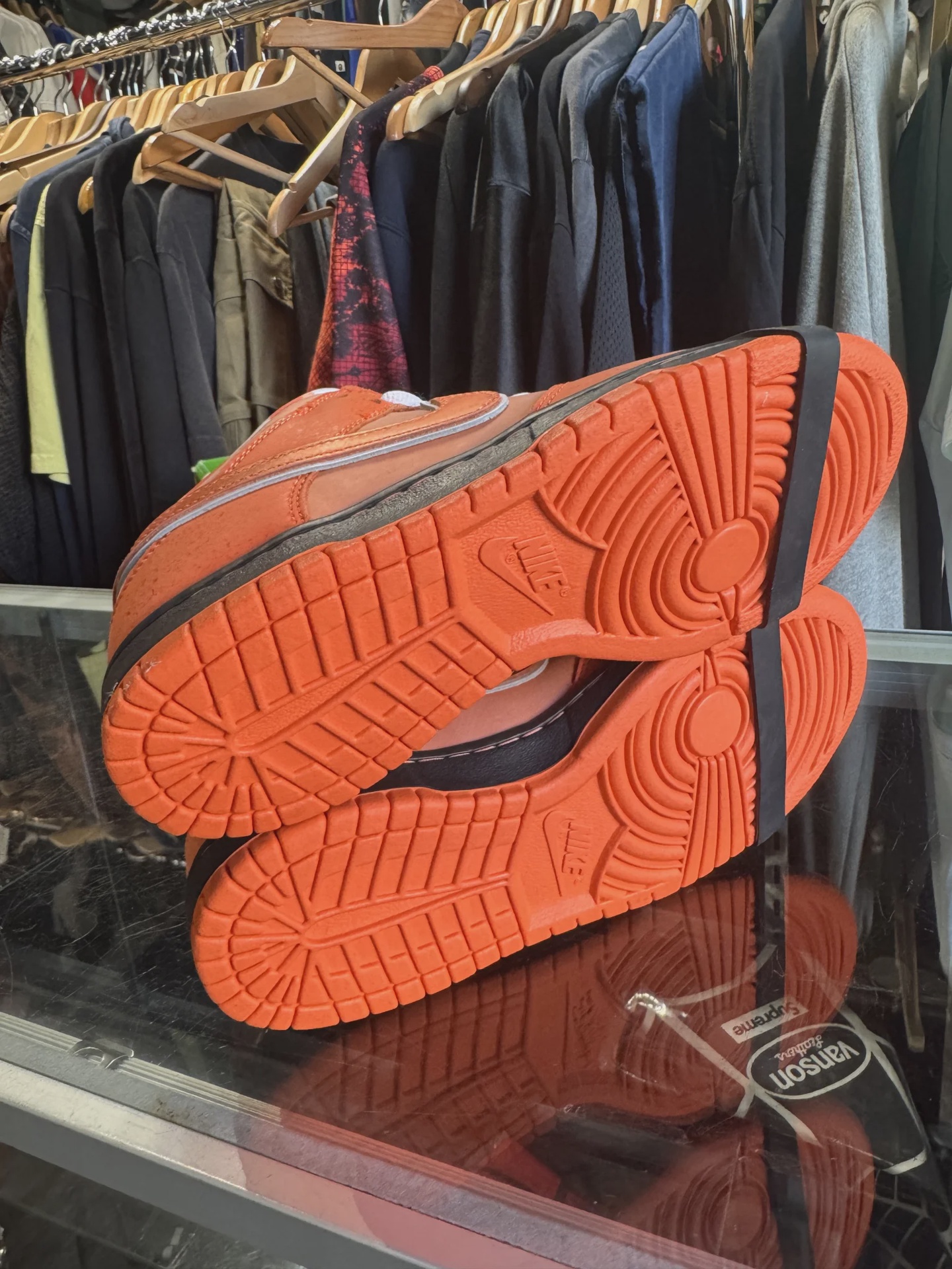 Nike SB Dunk Low Concepts Orange Lobster • Pre-Owned [2434] - photo 3
