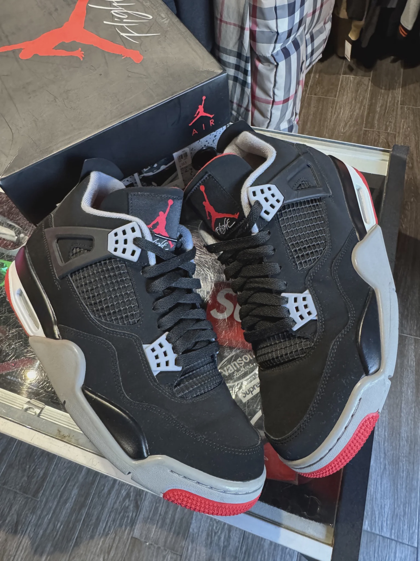 Air Jordan 4 Retro Black Red (2019) • Pre-Owned [6479] - photo 1