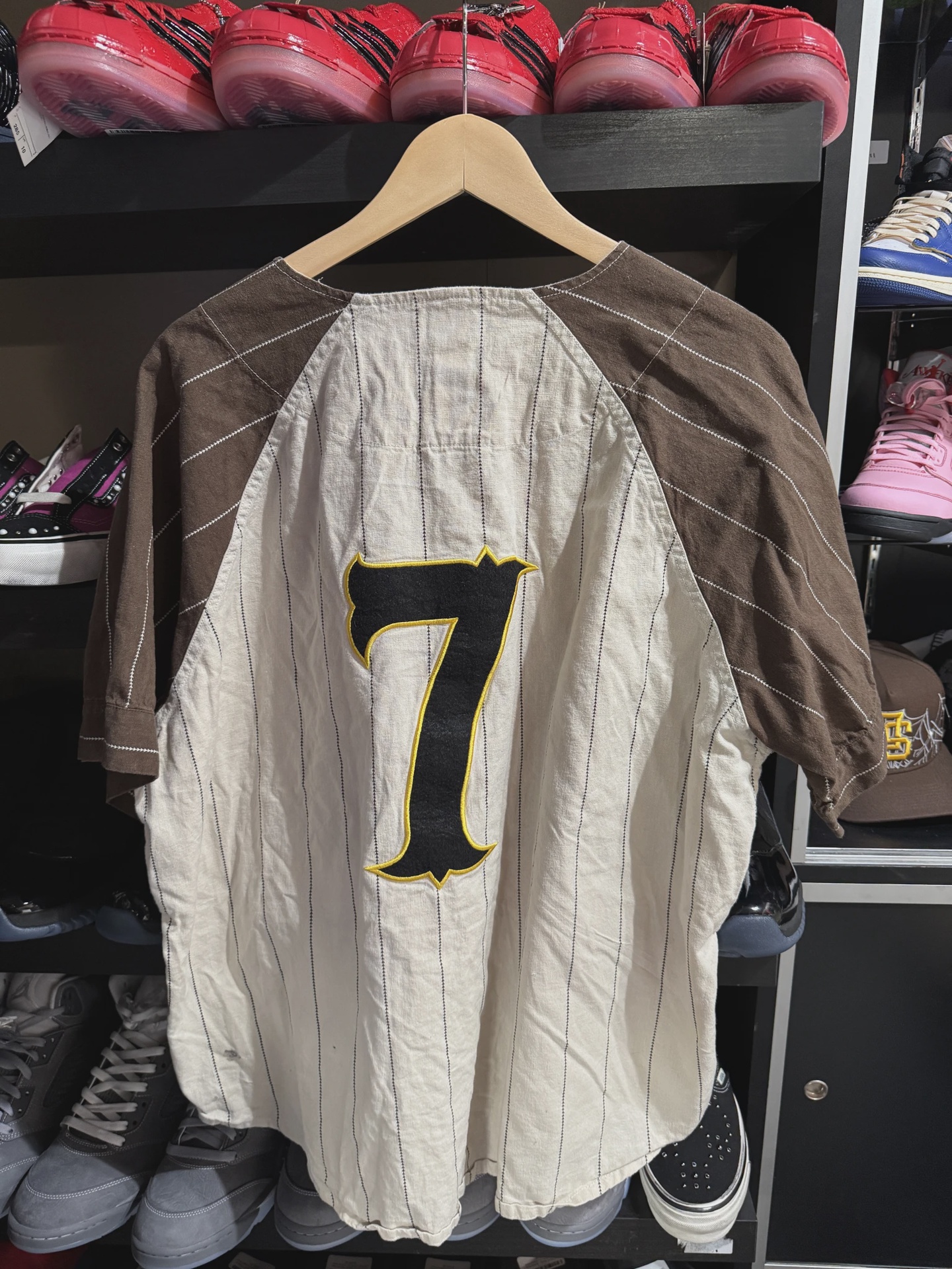 Elwood Brown Gold Jersey size XL • Pre-Owned [5138] 2