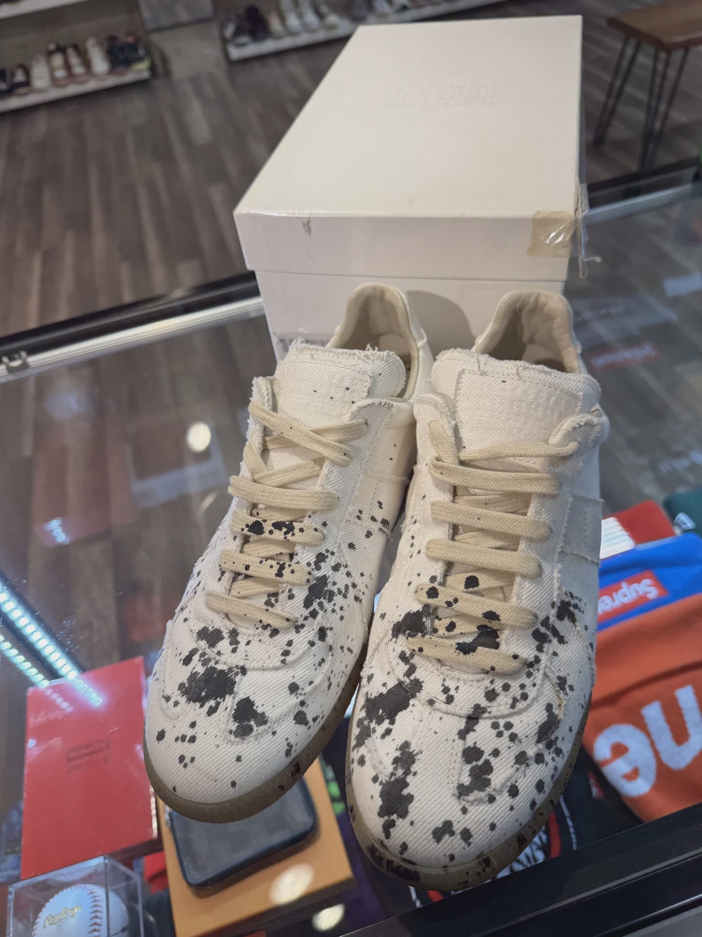 Maison Margiela GATS FW18 Paint Splatter White Denim  • Pre-Owned [4085] - photo 2